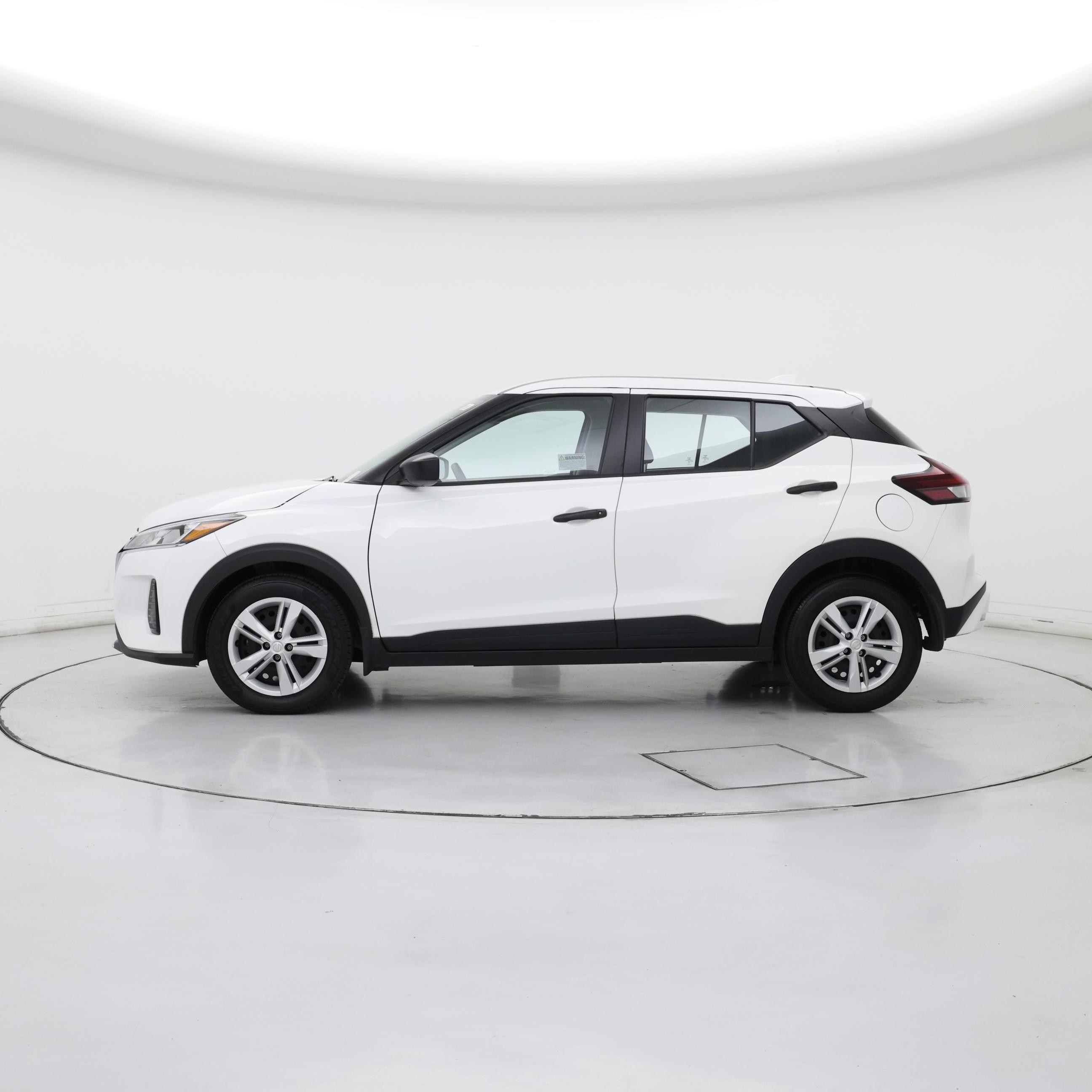 Thumbnail: 2024 Nissan Kicks - 3