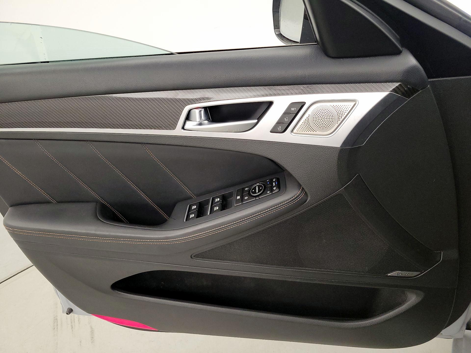 Thumbnail: 2019 Genesis G80 - 12