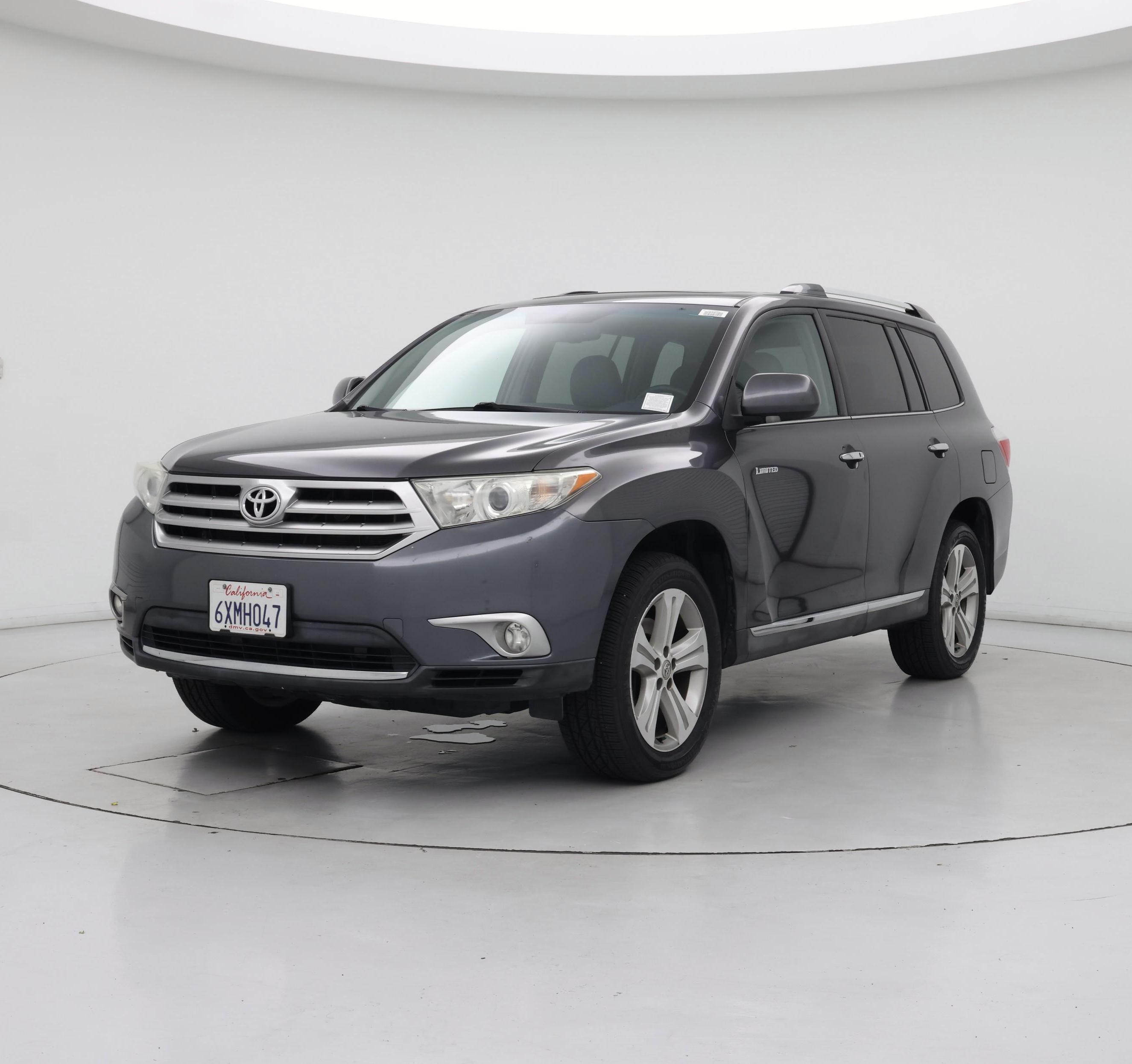Thumbnail: 2013 Toyota Highlander - 4