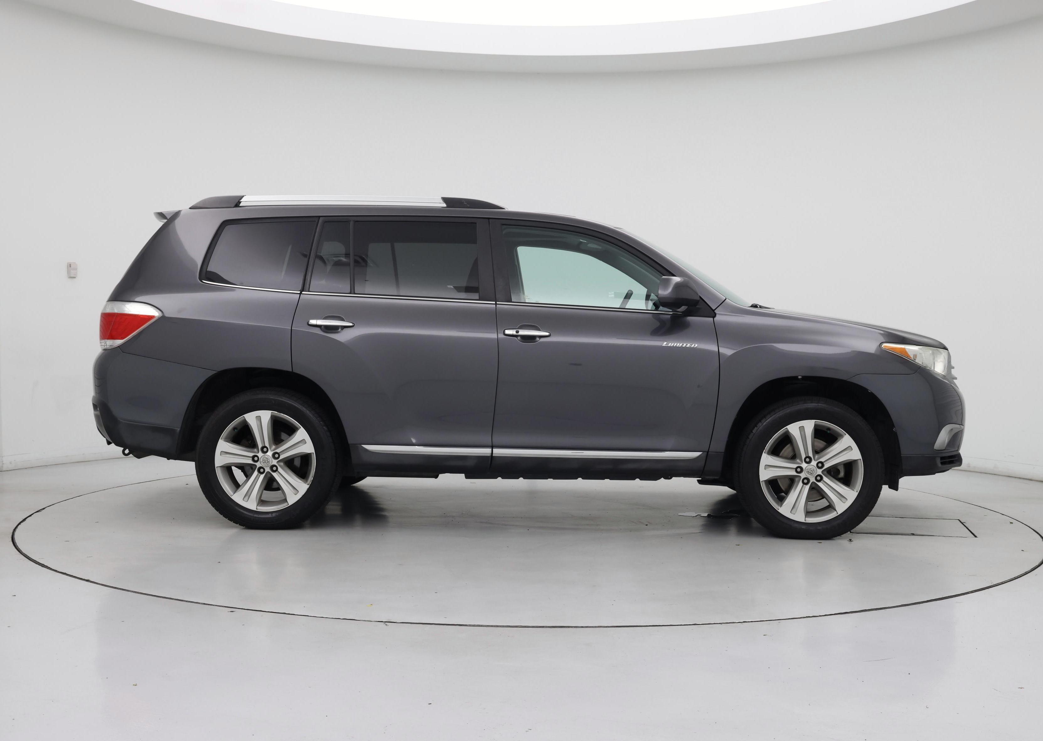 Thumbnail: 2013 Toyota Highlander - 7