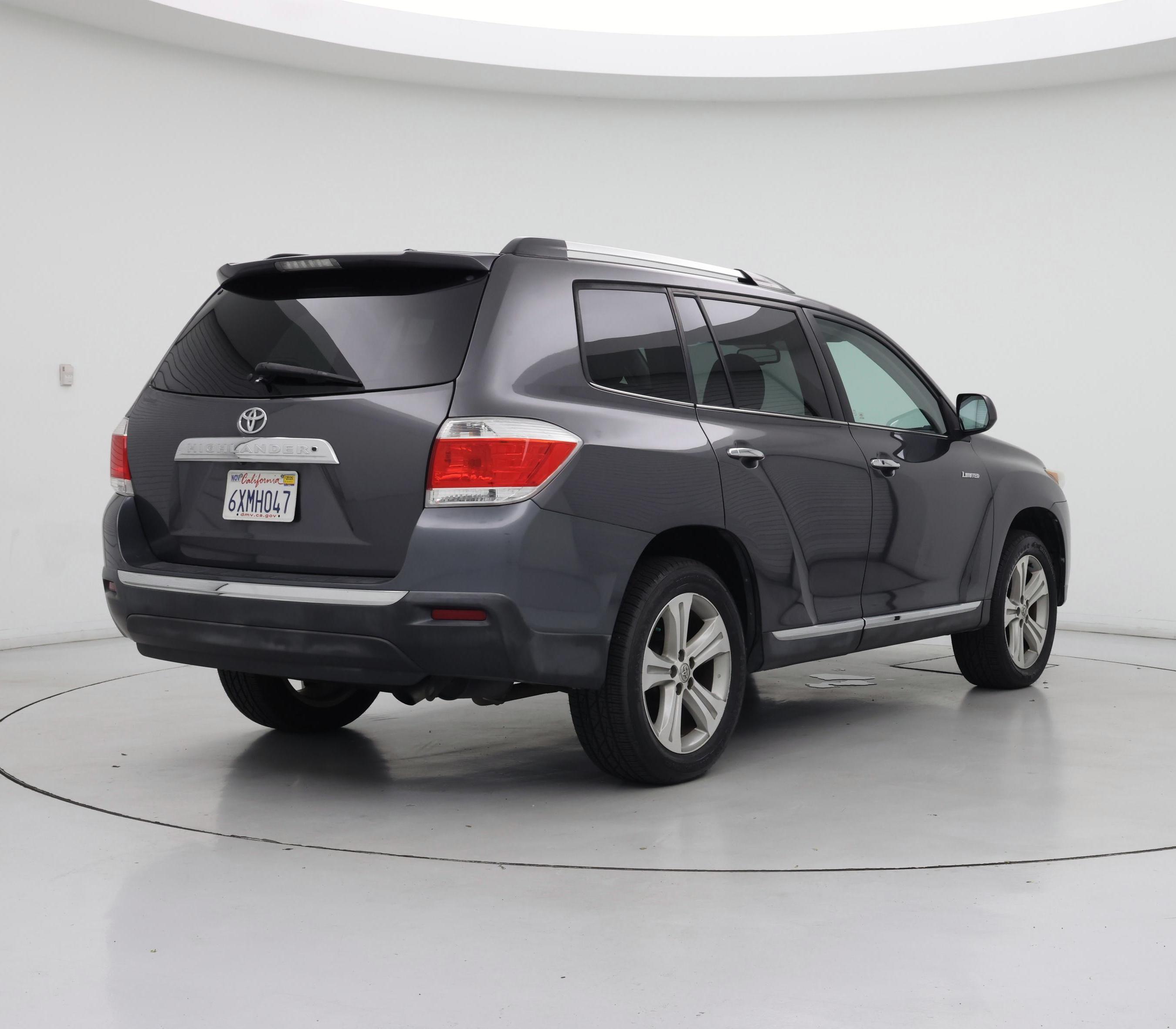 Thumbnail: 2013 Toyota Highlander - 8