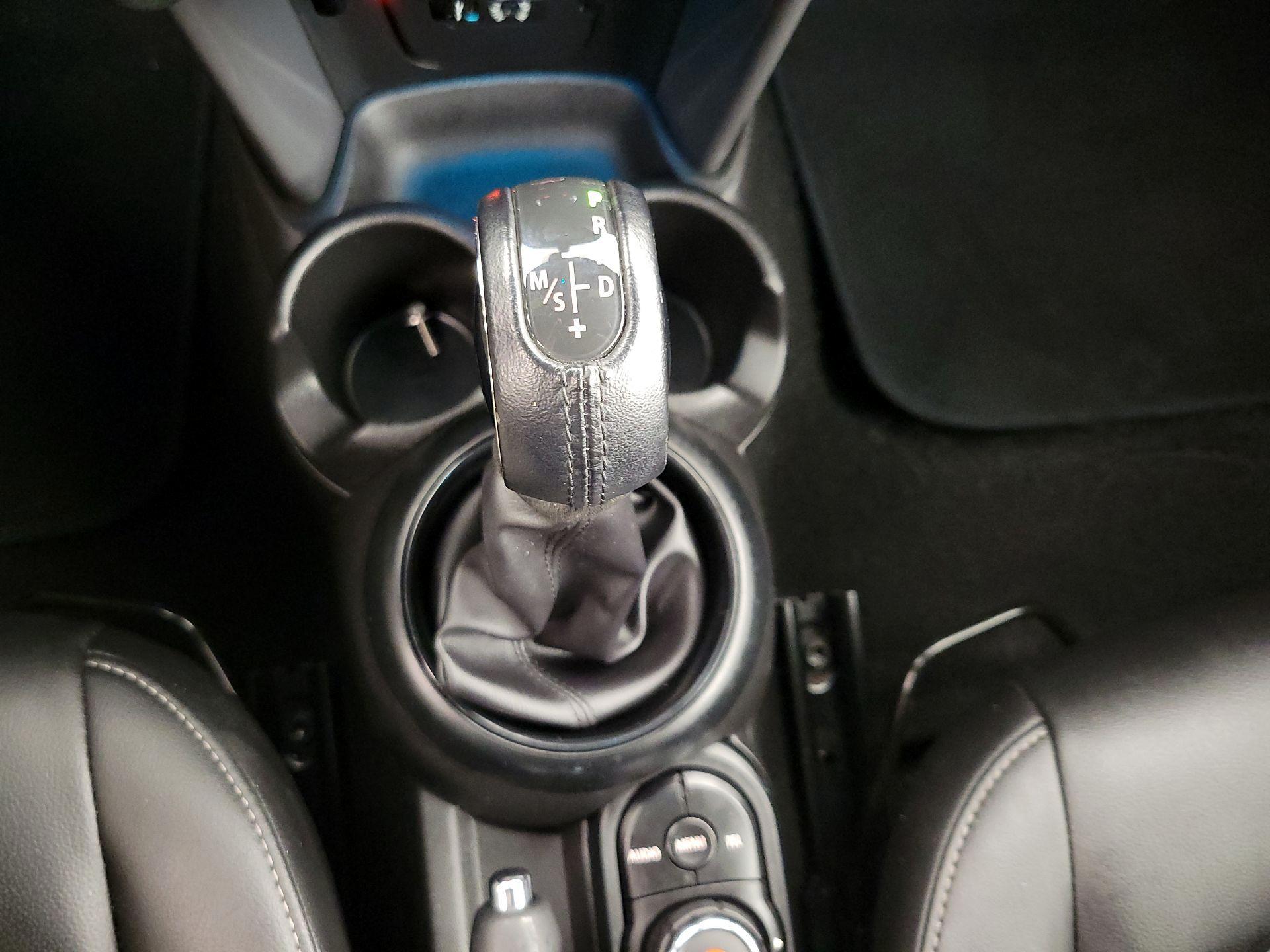 Thumbnail: 2018 MINI Cooper - 17