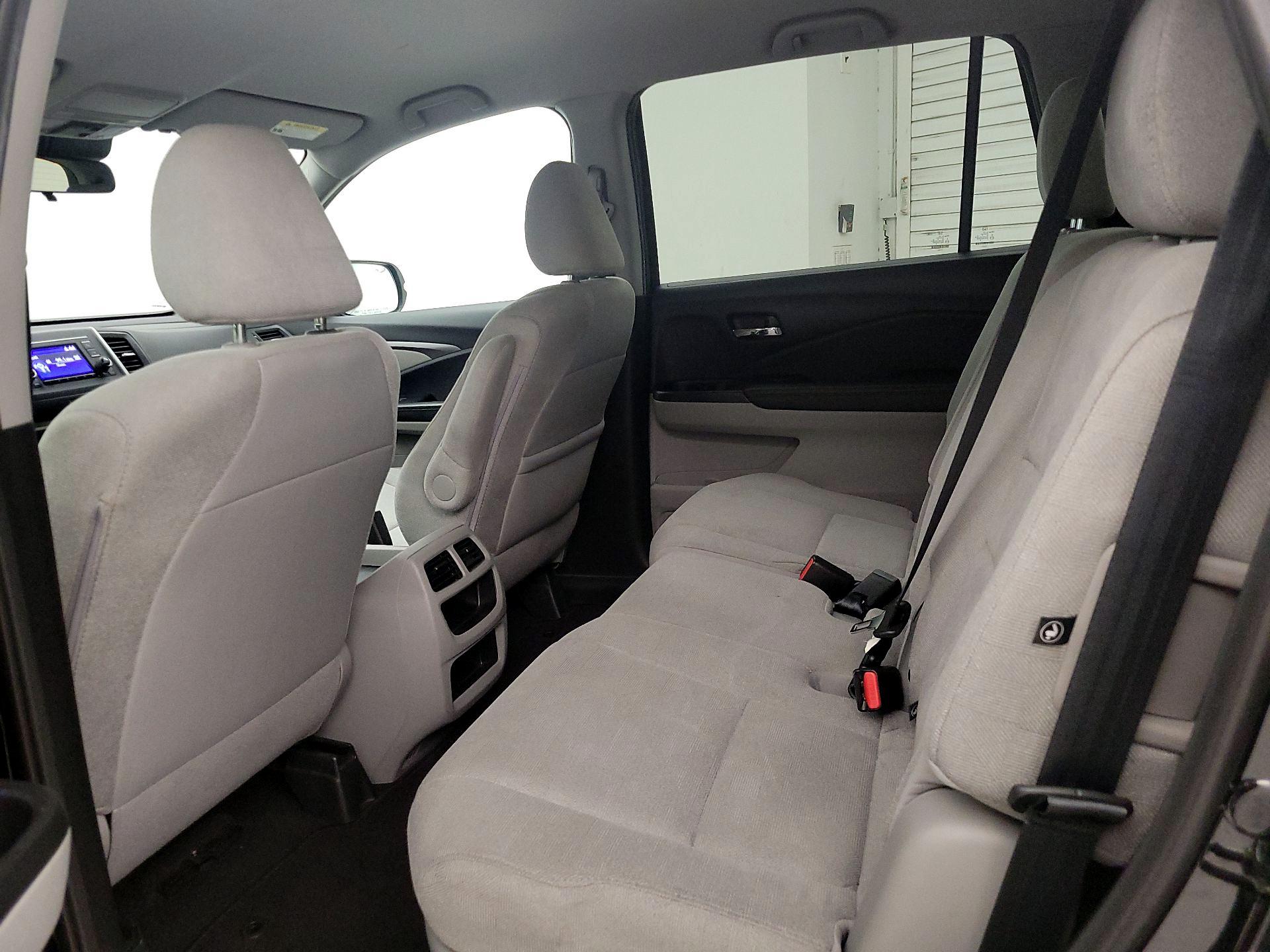 Thumbnail: 2019 Honda Pilot - 19