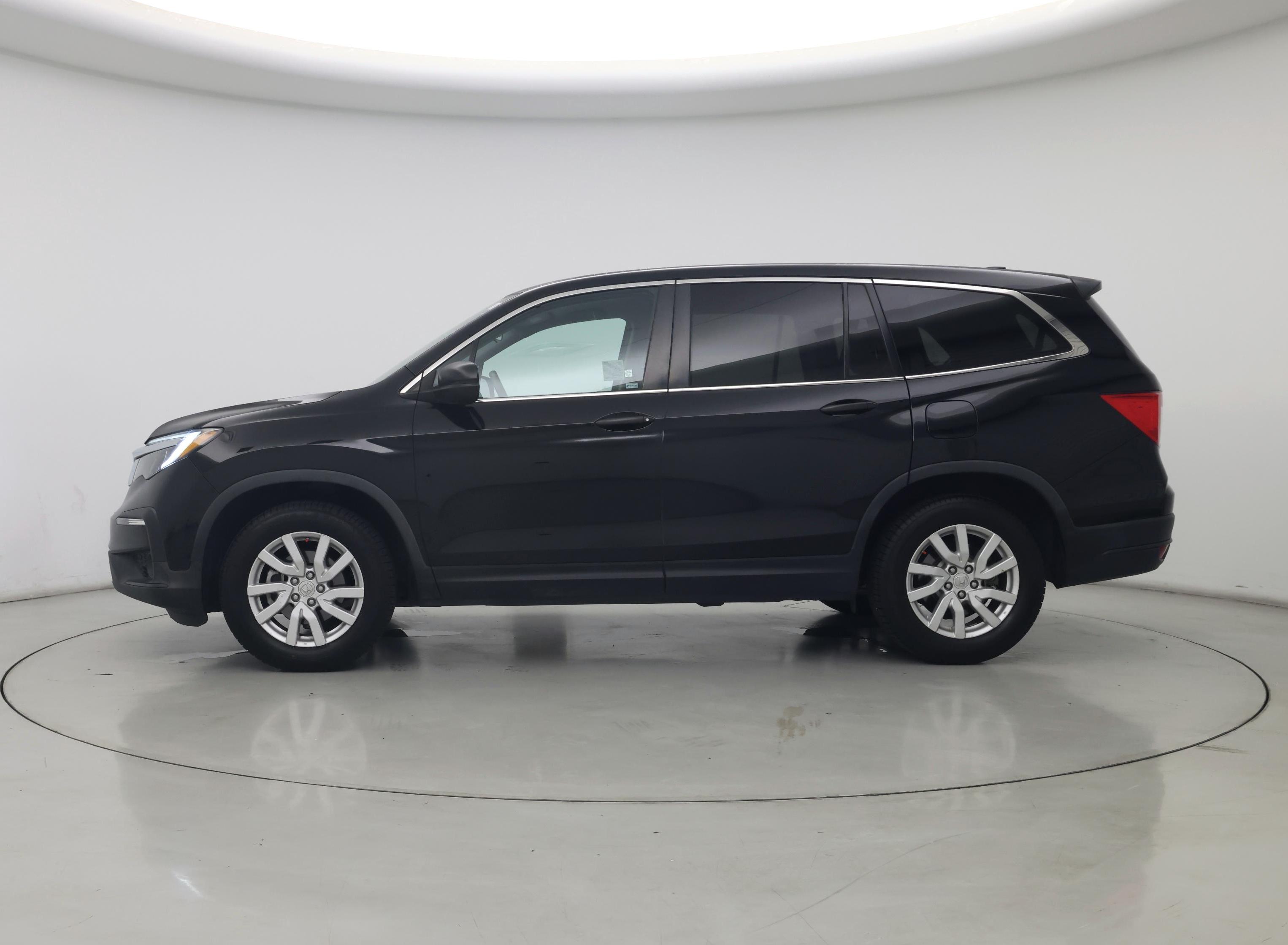 Thumbnail: 2019 Honda Pilot - 3