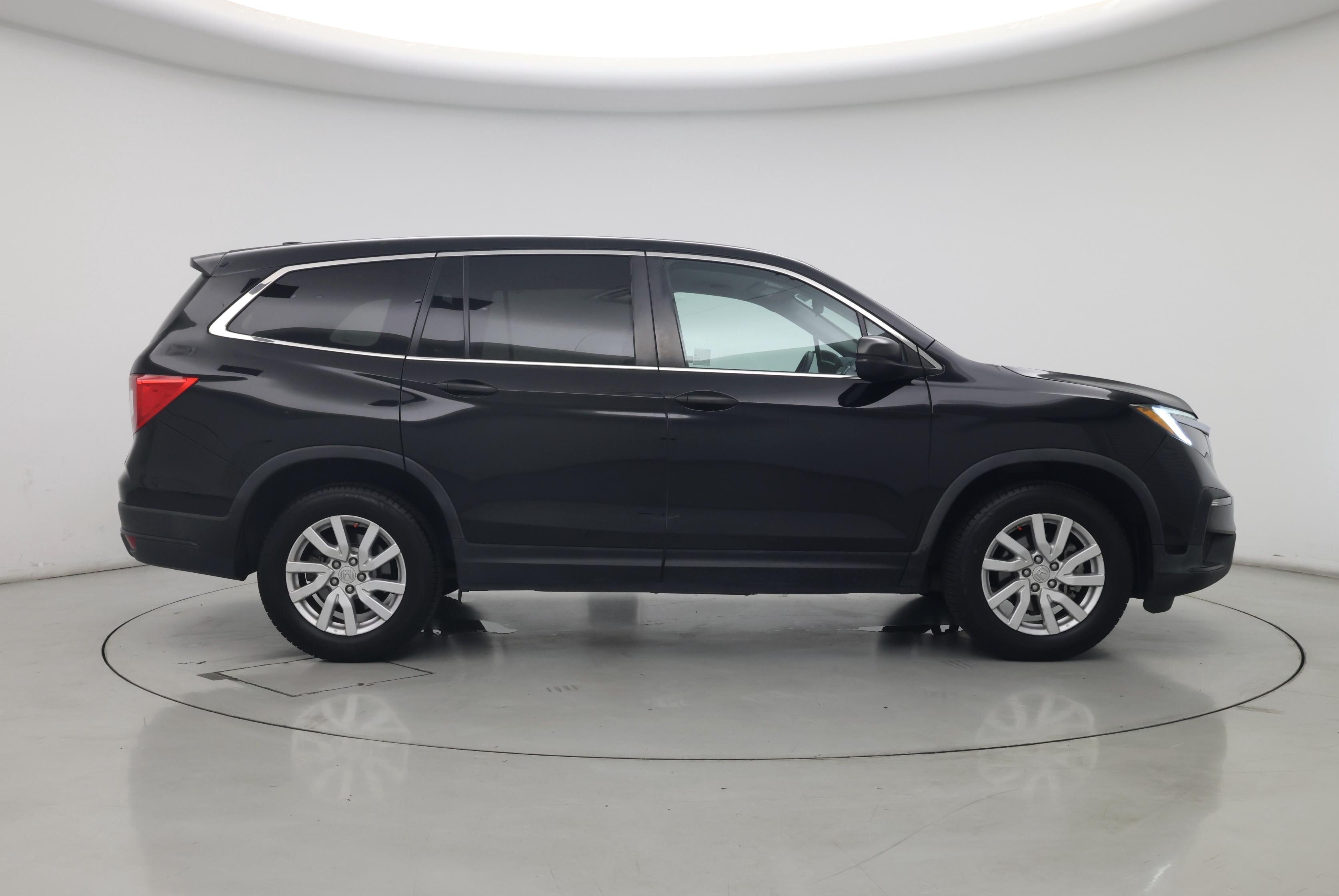 Thumbnail: 2019 Honda Pilot - 7