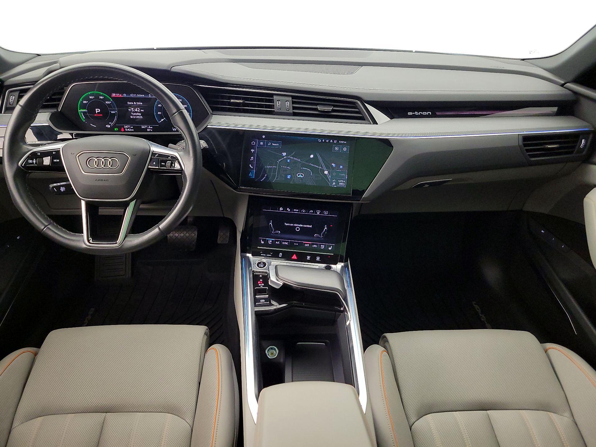 Thumbnail: 2024 Audi Q8 e-tron - 9