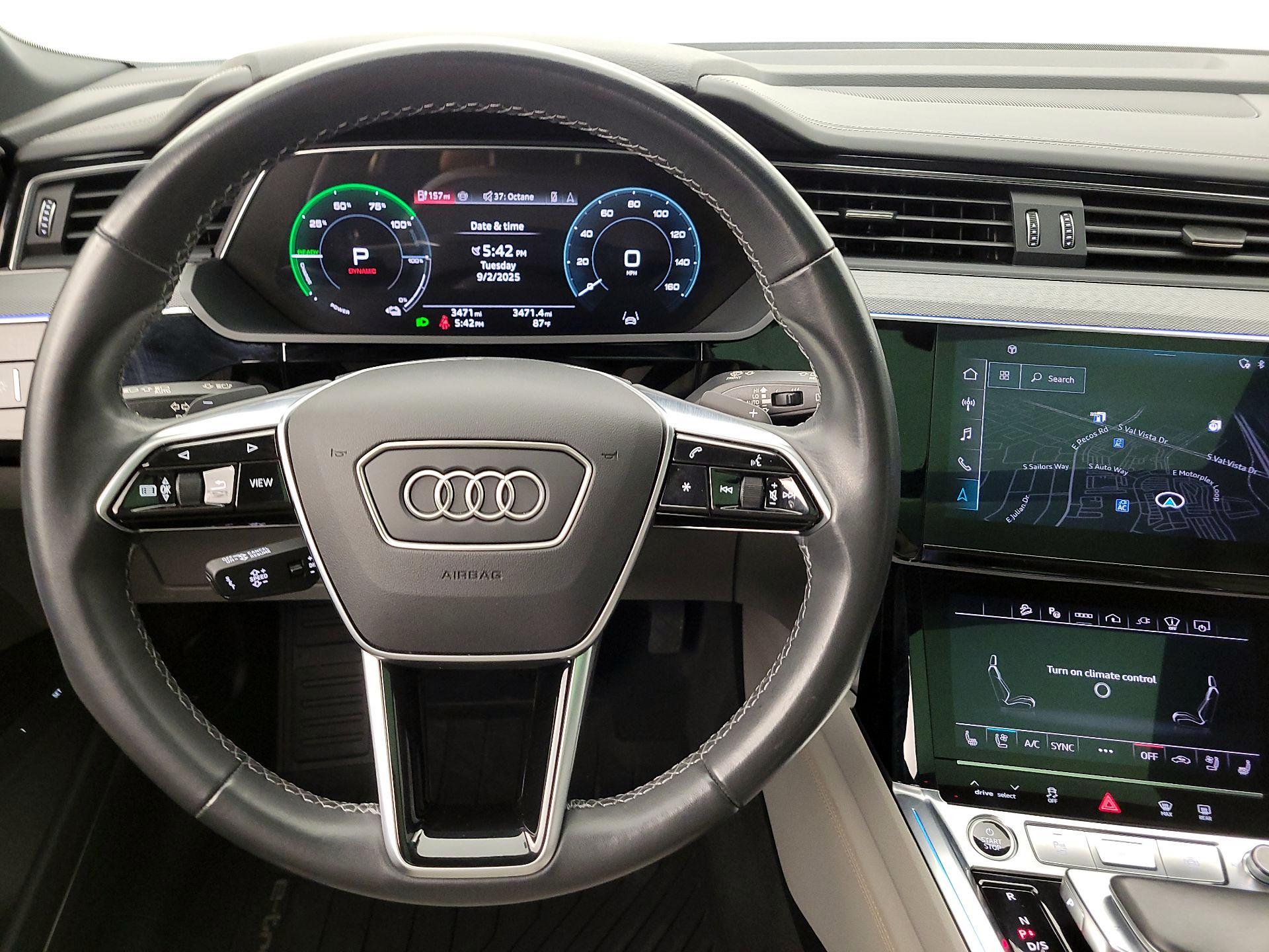 Thumbnail: 2024 Audi Q8 e-tron - 10