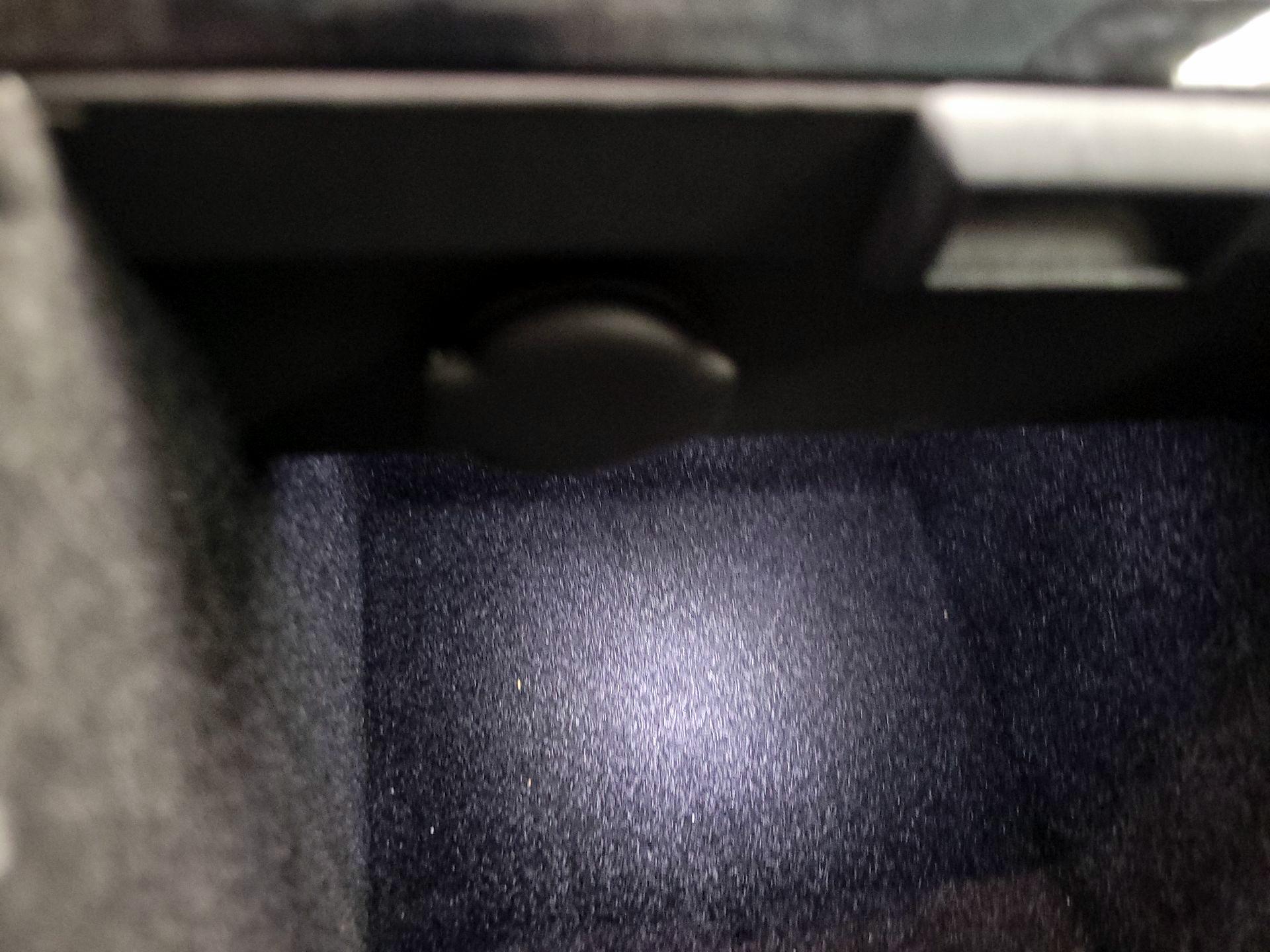 Thumbnail: 2019 Tesla Model 3 - 17