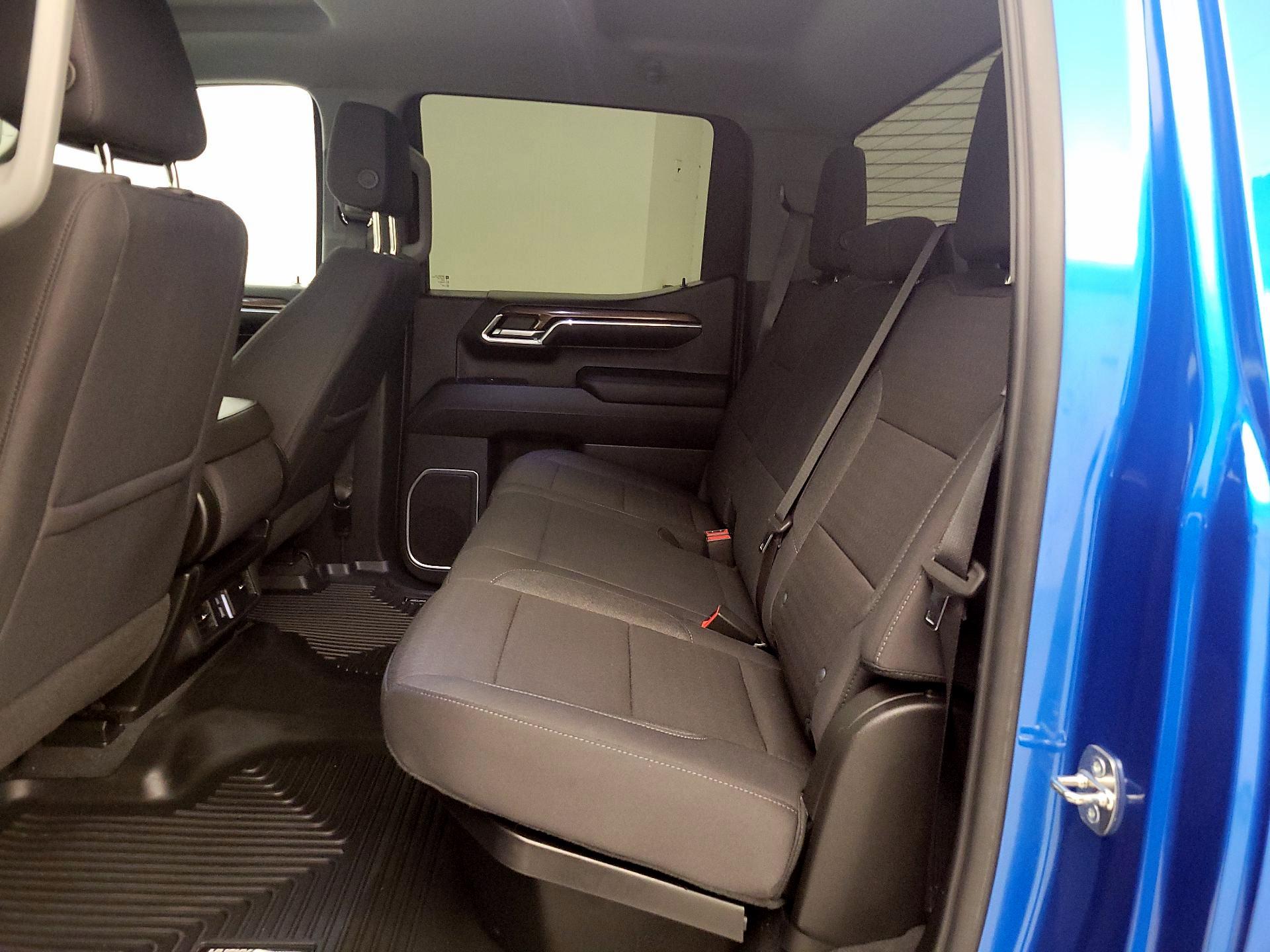 Thumbnail: 2023 Chevrolet Silverado 1500 - 19