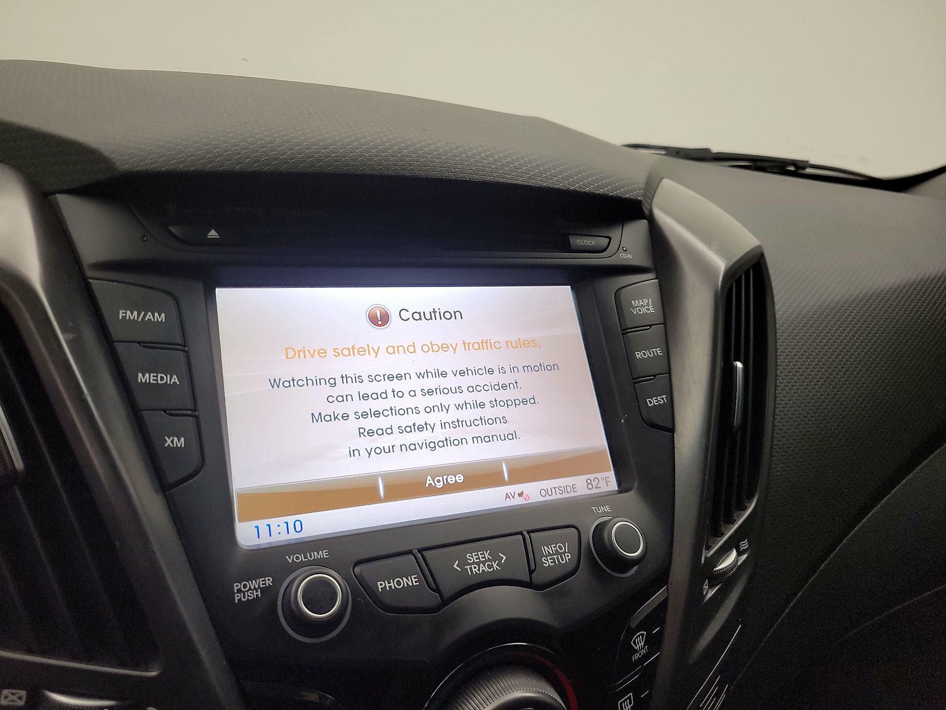 Thumbnail: 2015 Hyundai Veloster - 14