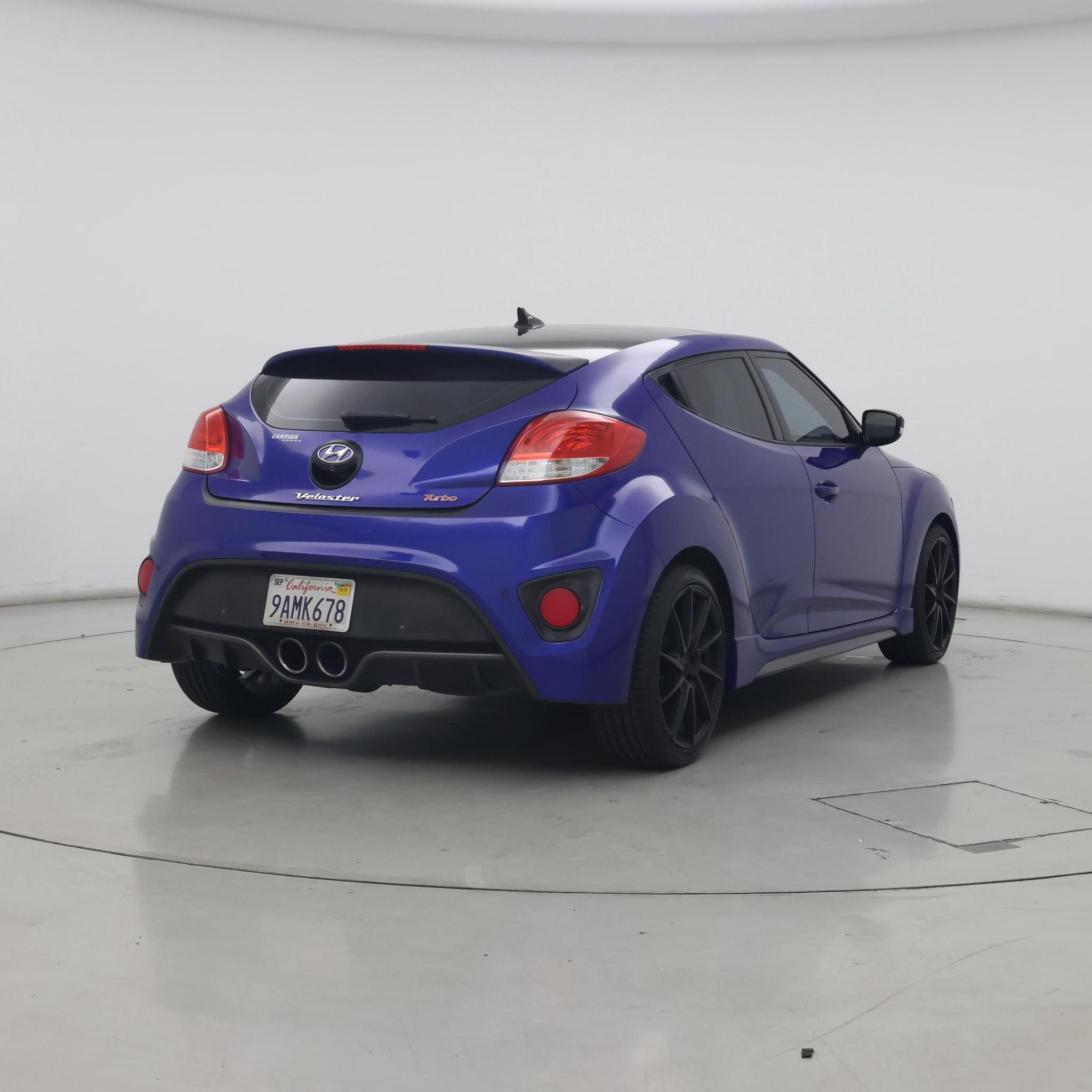 Thumbnail: 2015 Hyundai Veloster - 8