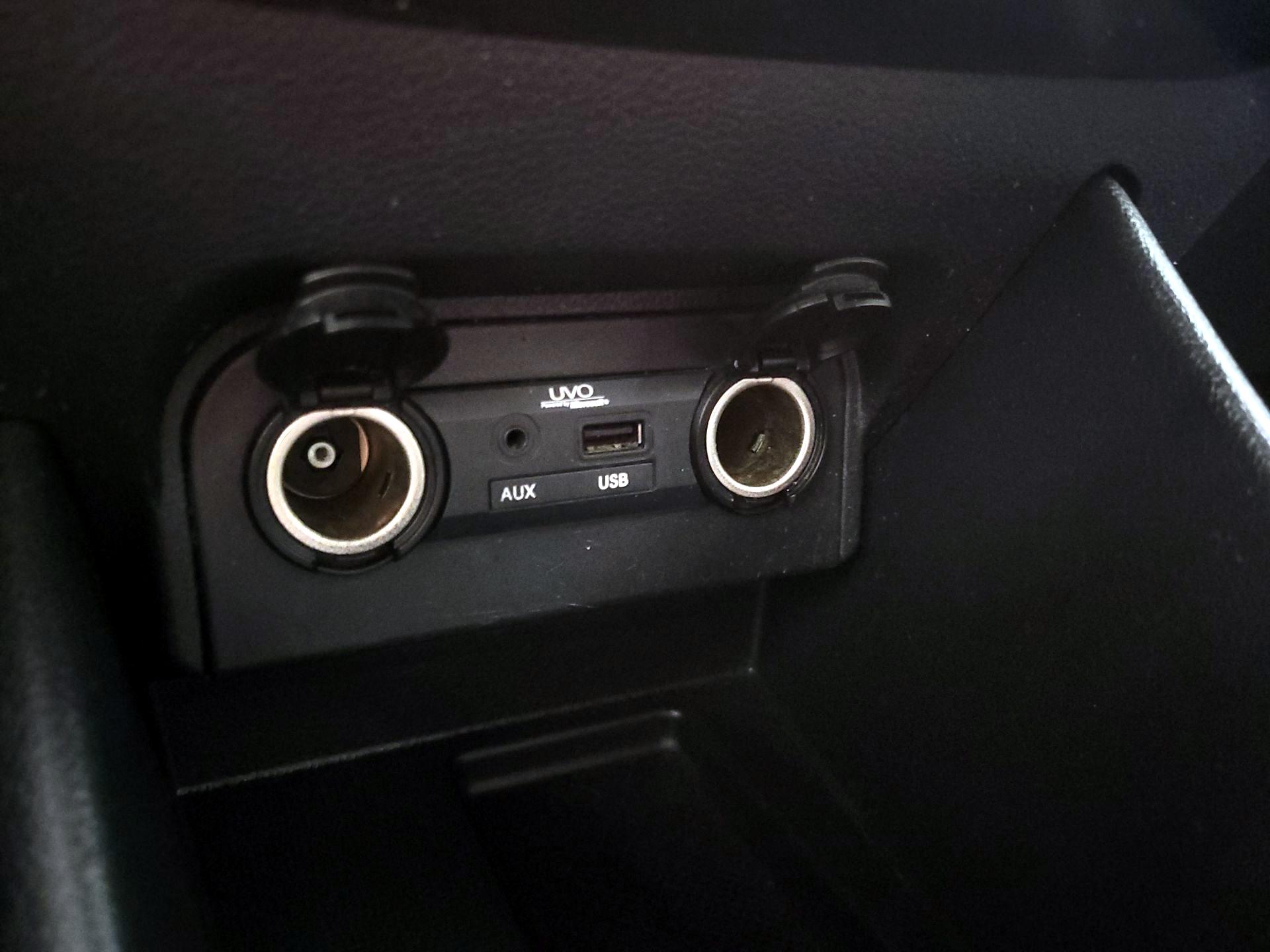 Thumbnail: 2013 Kia Rio5 - 18