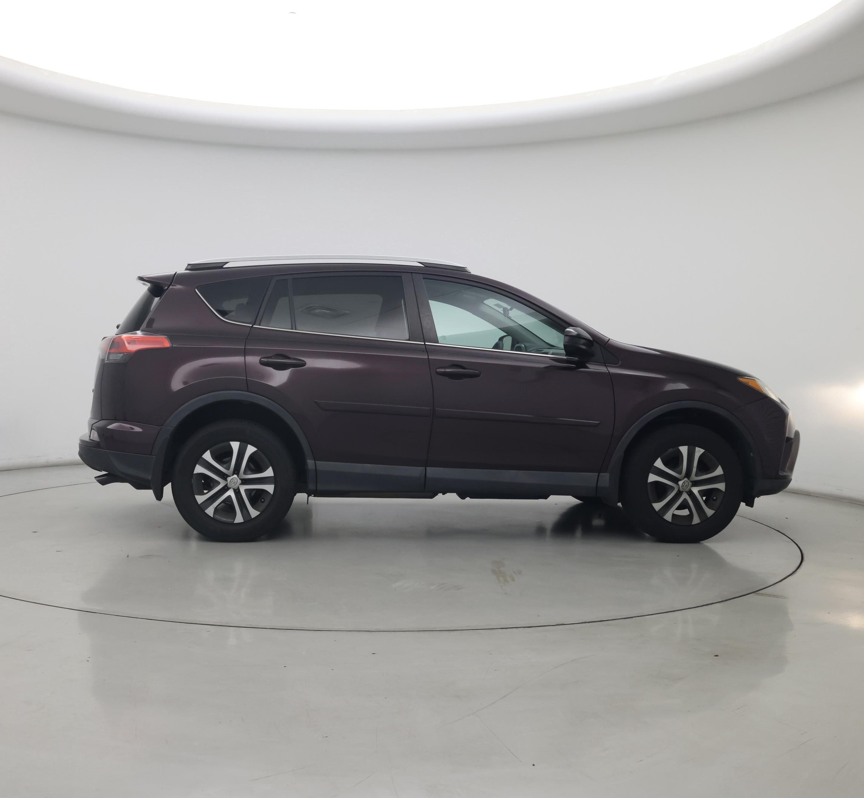 Thumbnail: 2016 Toyota RAV4 - 7