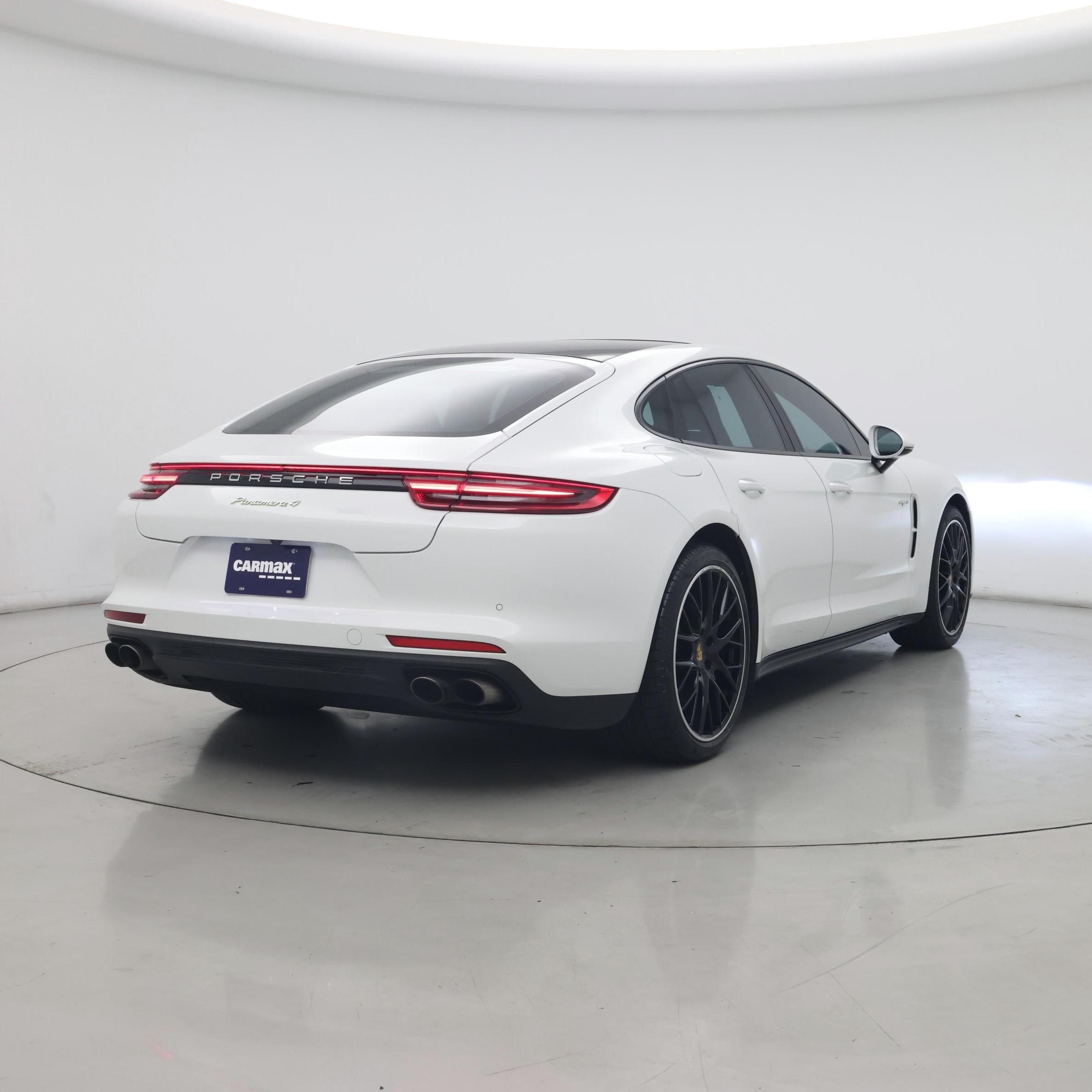 Thumbnail: 2019 Porsche Panamera - 8