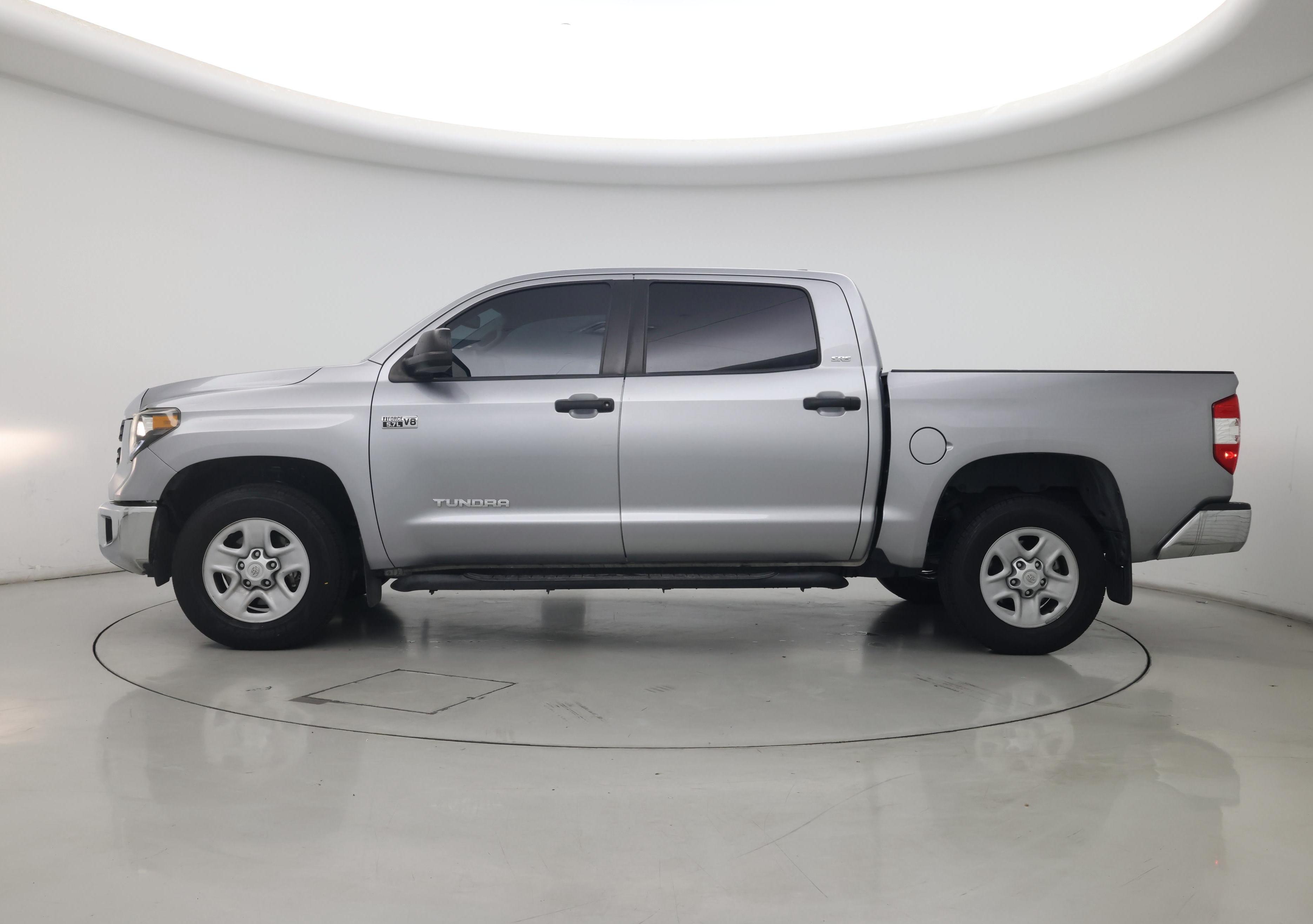 Thumbnail: 2021 Toyota Tundra - 3