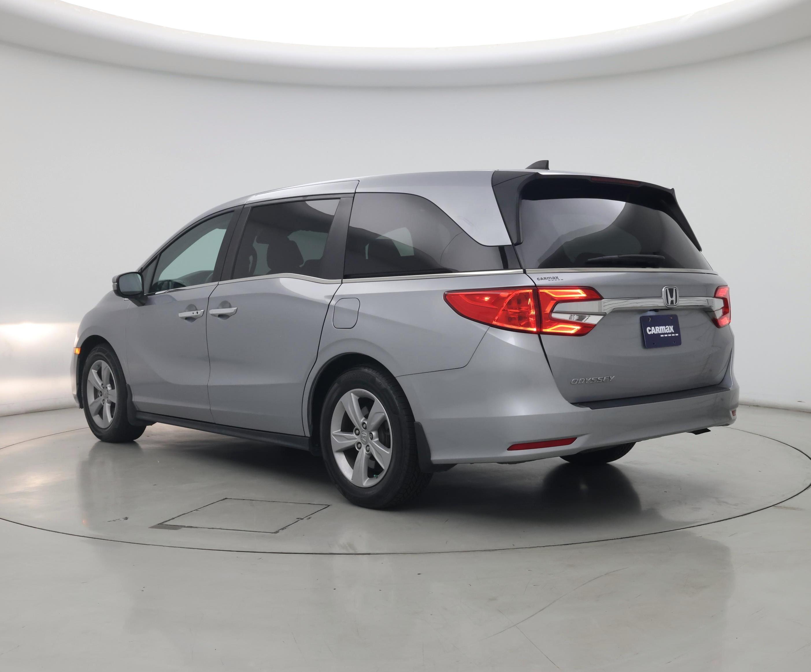 Thumbnail: 2019 Honda Odyssey - 2
