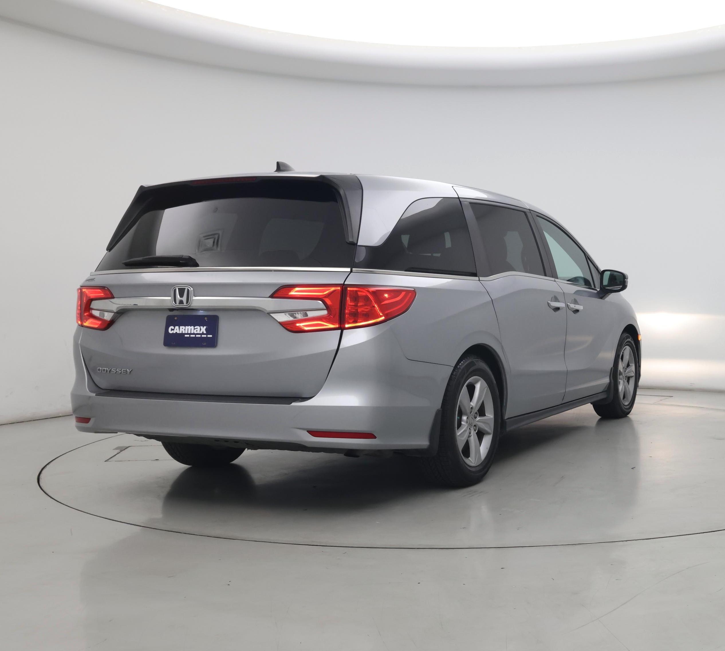 Thumbnail: 2019 Honda Odyssey - 8