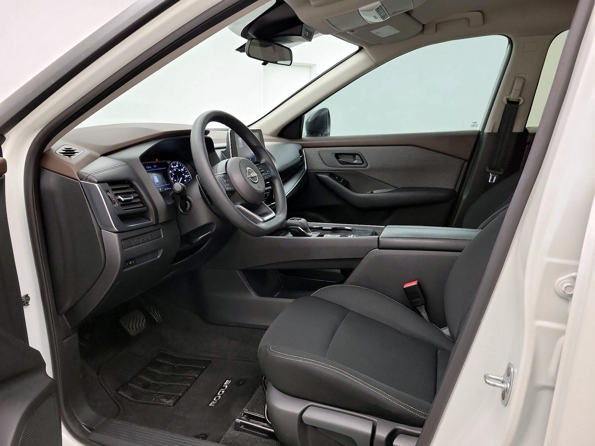 Thumbnail: 2023 Nissan Rogue - 11