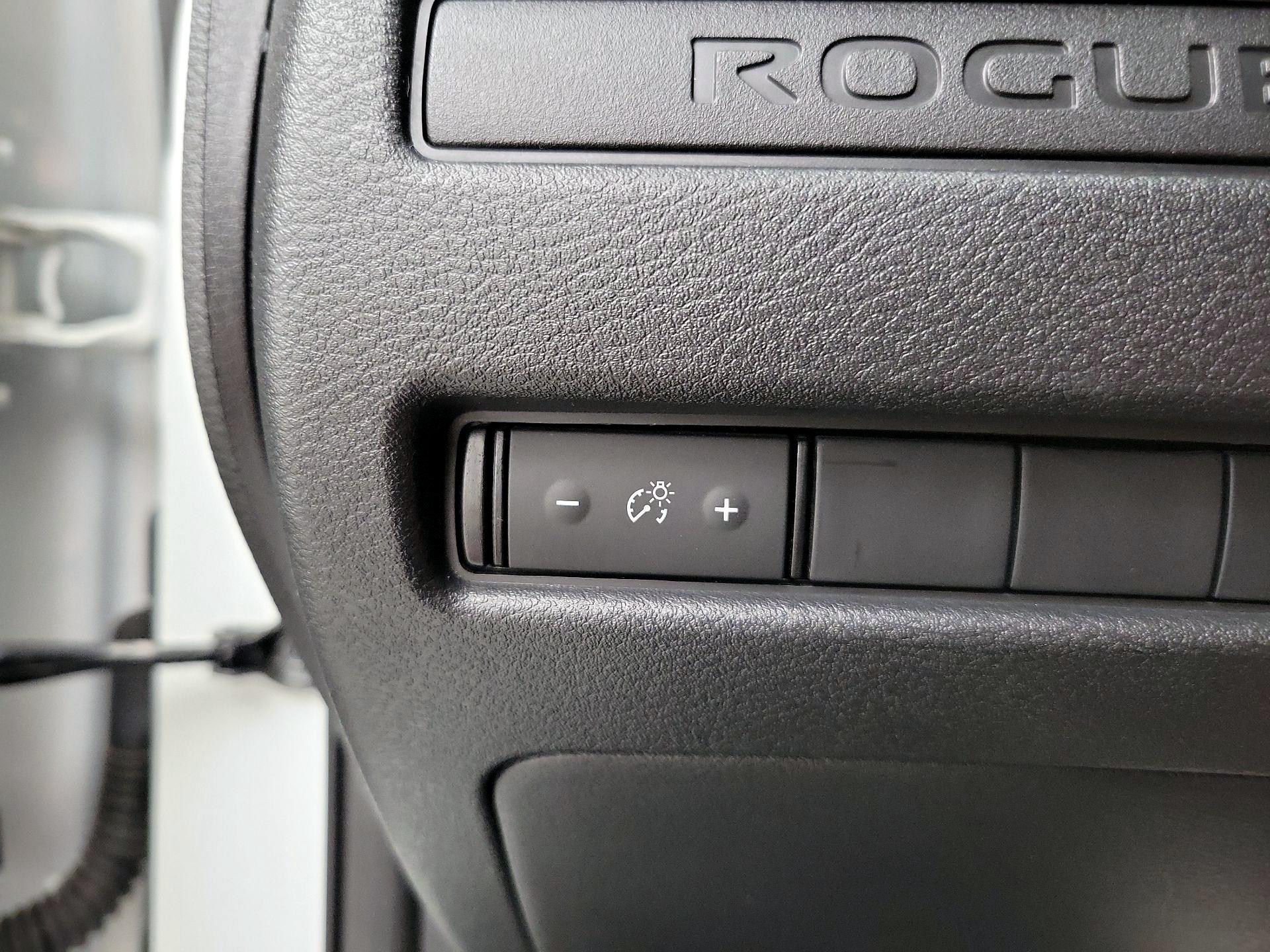 Thumbnail: 2023 Nissan Rogue - 13