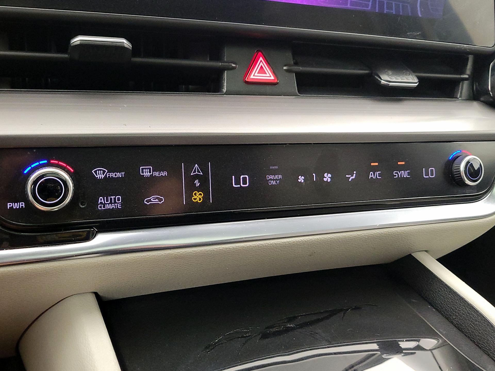 Thumbnail: 2023 Kia Sportage - 17