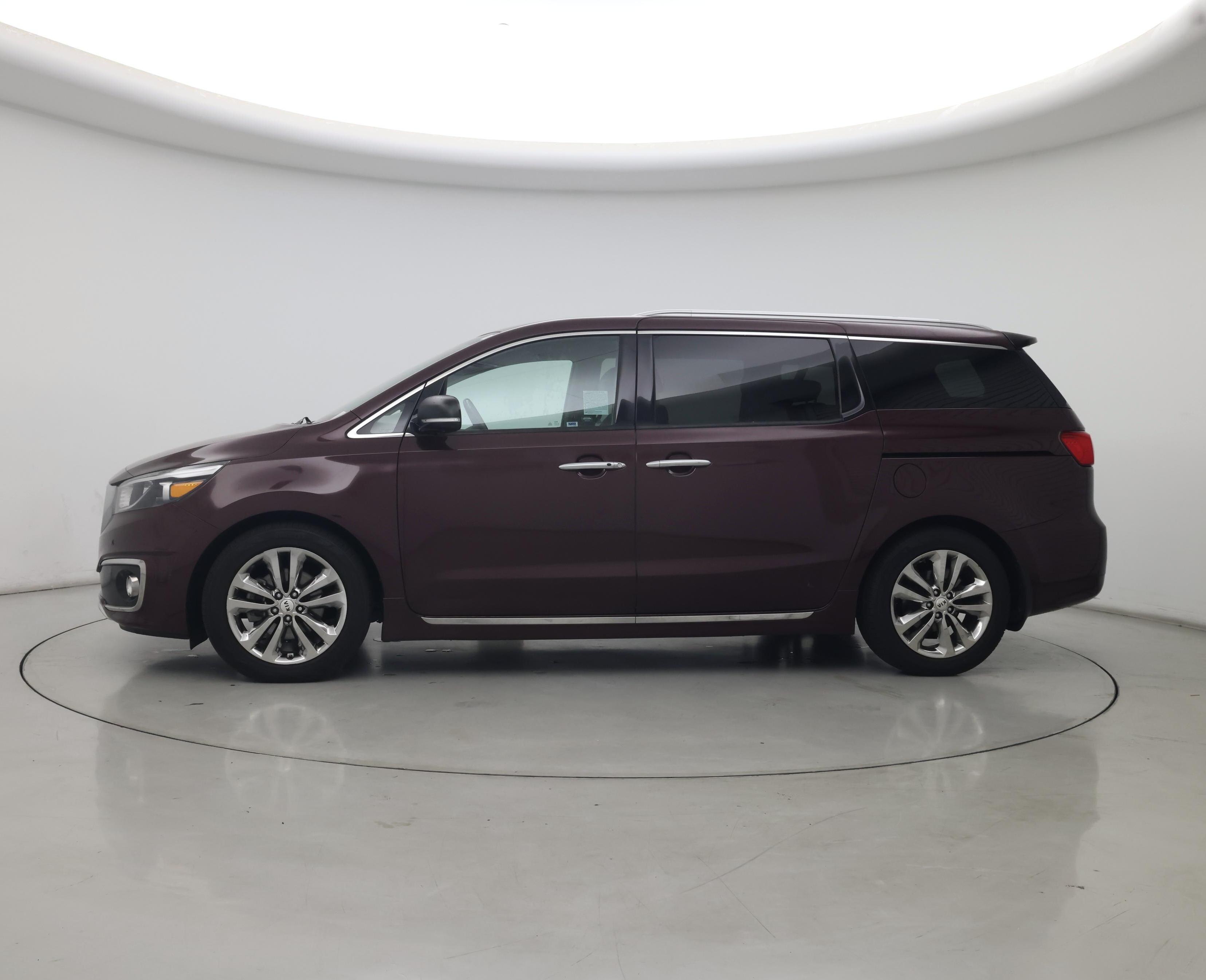 Thumbnail: 2018 Kia Sedona - 3