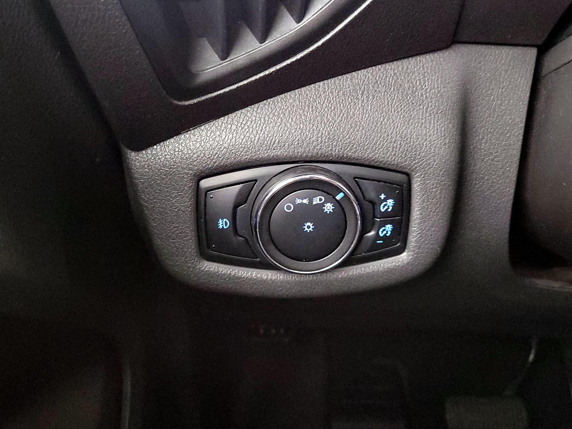 Thumbnail: 2017 Ford Transit Series - 13