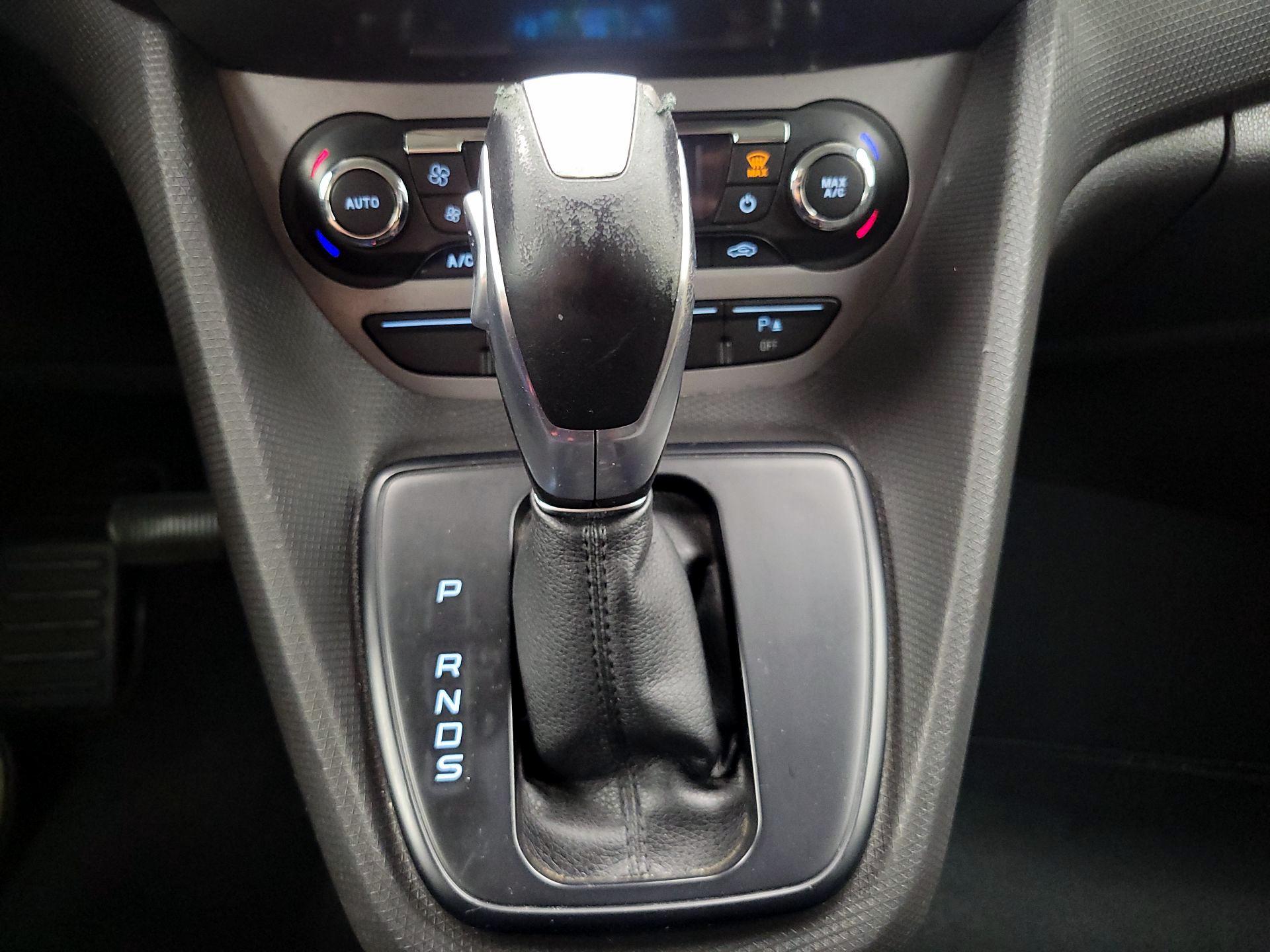 Thumbnail: 2017 Ford Transit Series - 17