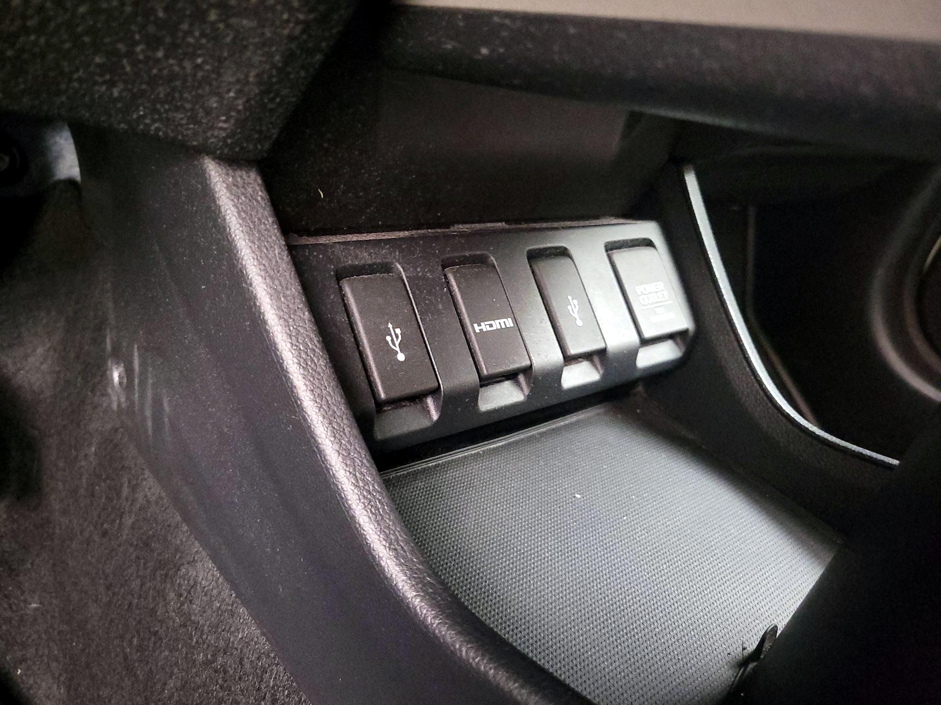 Thumbnail: 2016 Honda HR-V - 18