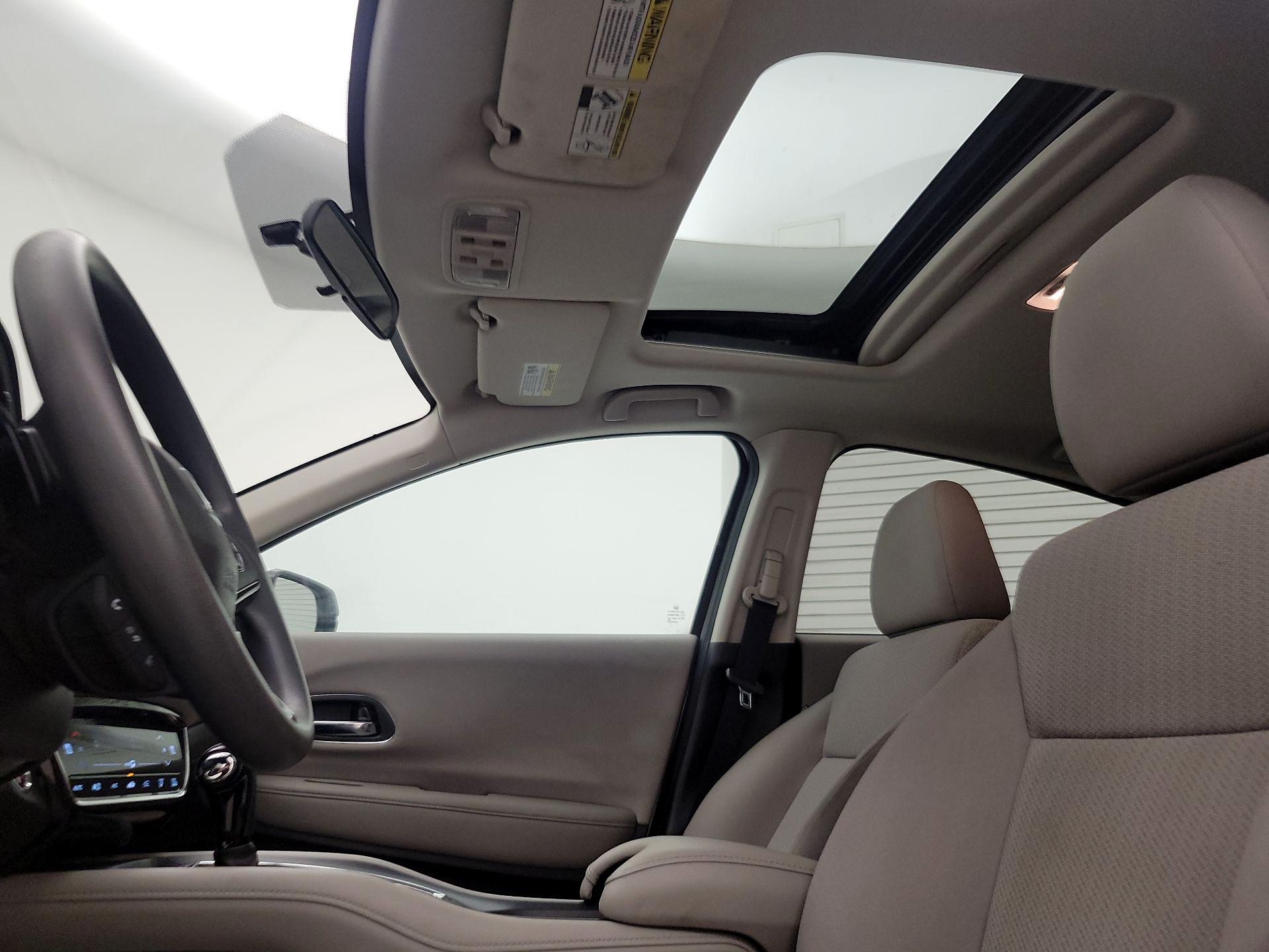 Thumbnail: 2016 Honda HR-V - 19