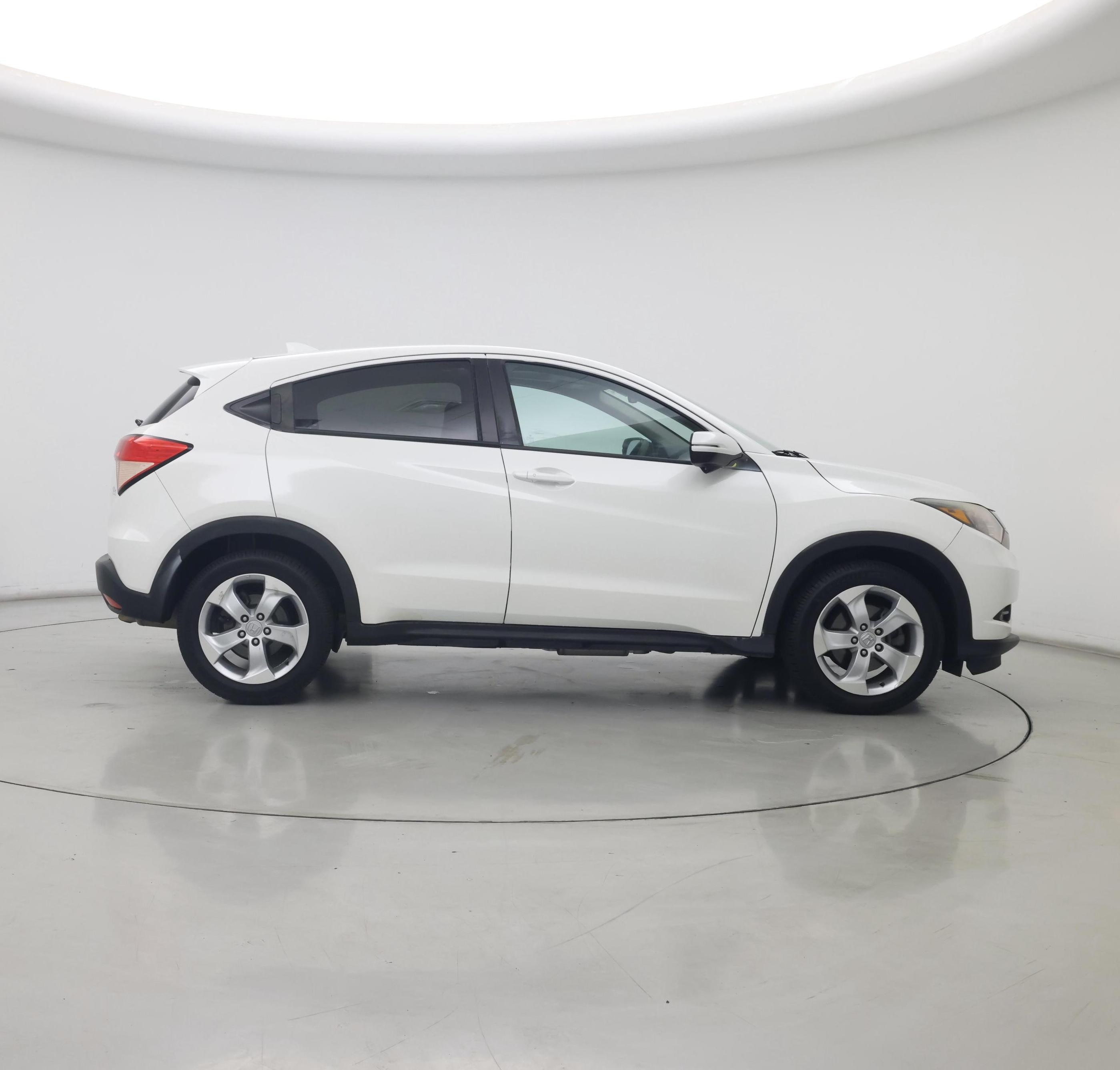 Thumbnail: 2016 Honda HR-V - 7