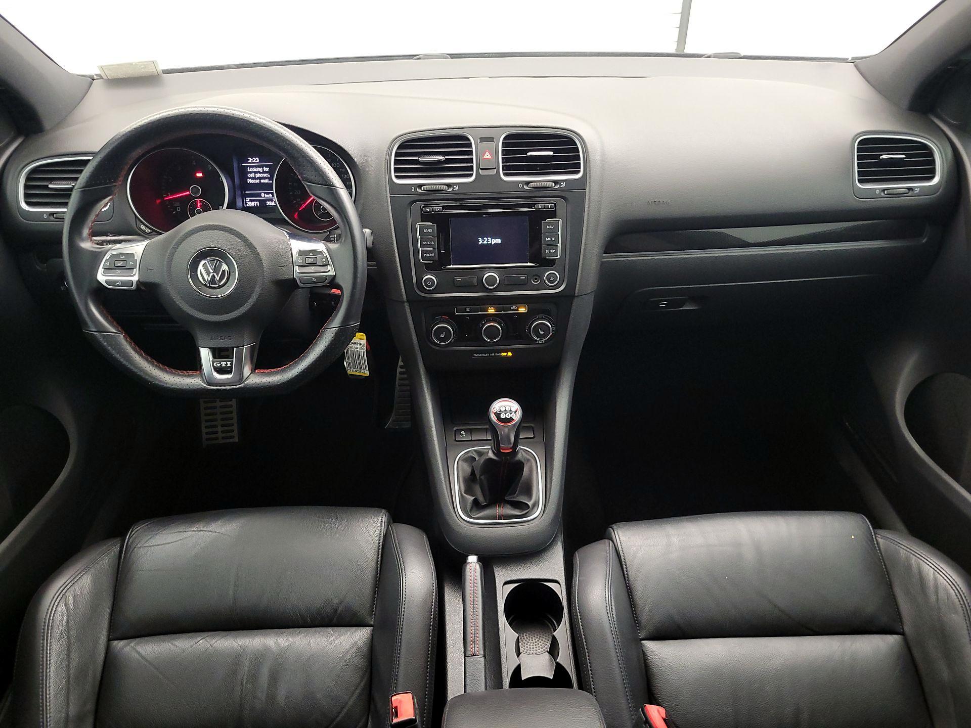 Thumbnail: 2014 Volkswagen Golf - 9
