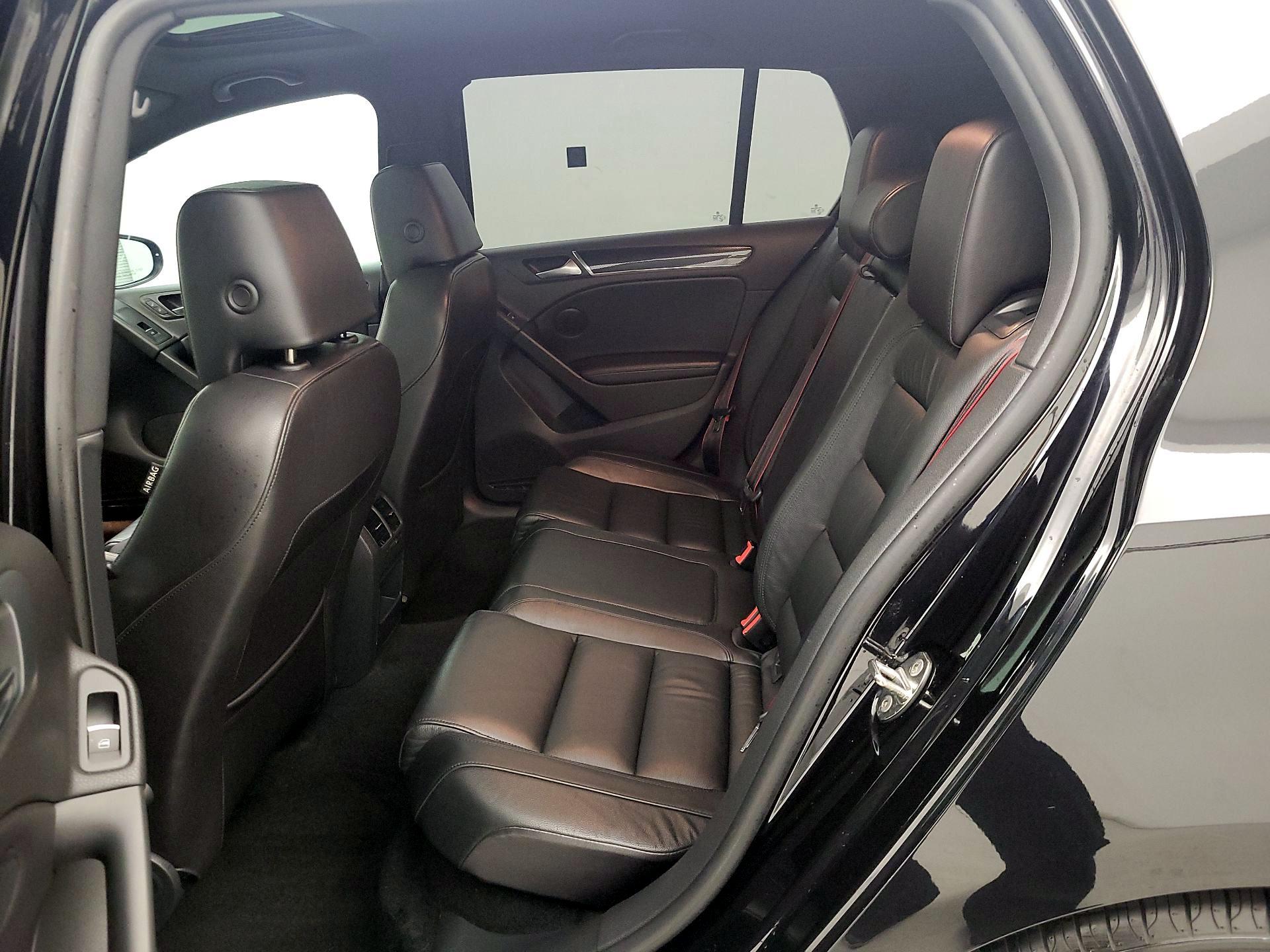 Thumbnail: 2014 Volkswagen Golf - 19