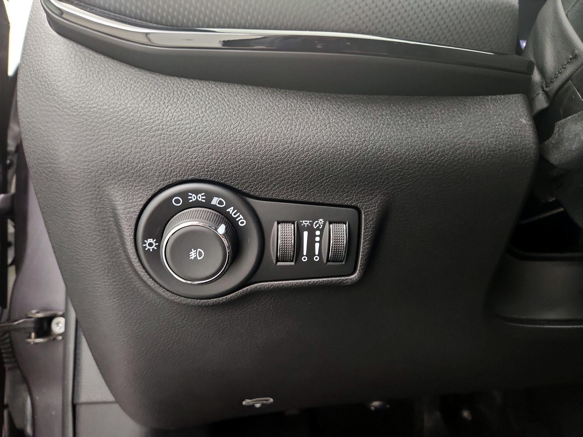 Thumbnail: 2024 Jeep Compass - 13