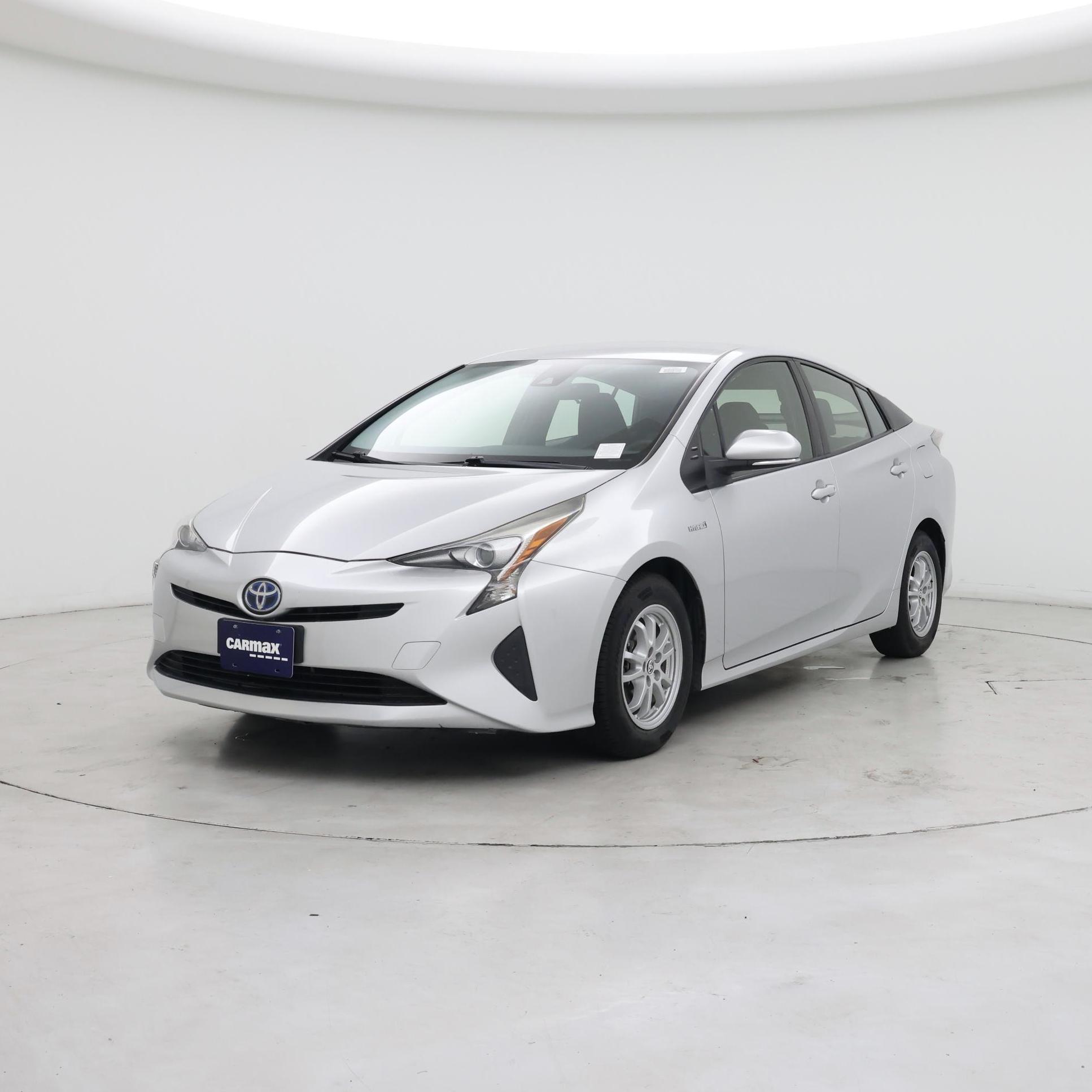 Thumbnail: 2017 Toyota Prius - 4