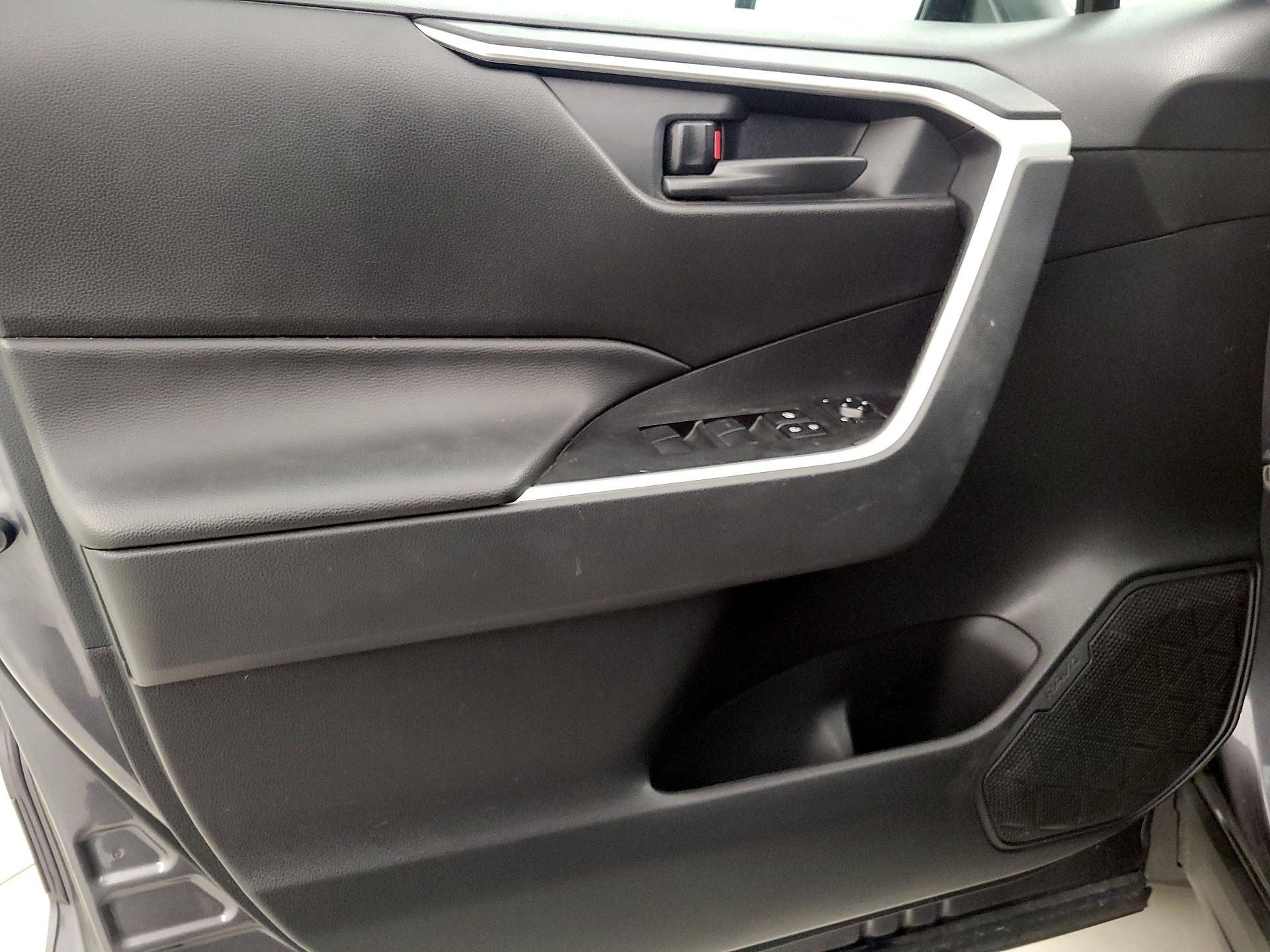 Thumbnail: 2024 Toyota RAV4 - 12