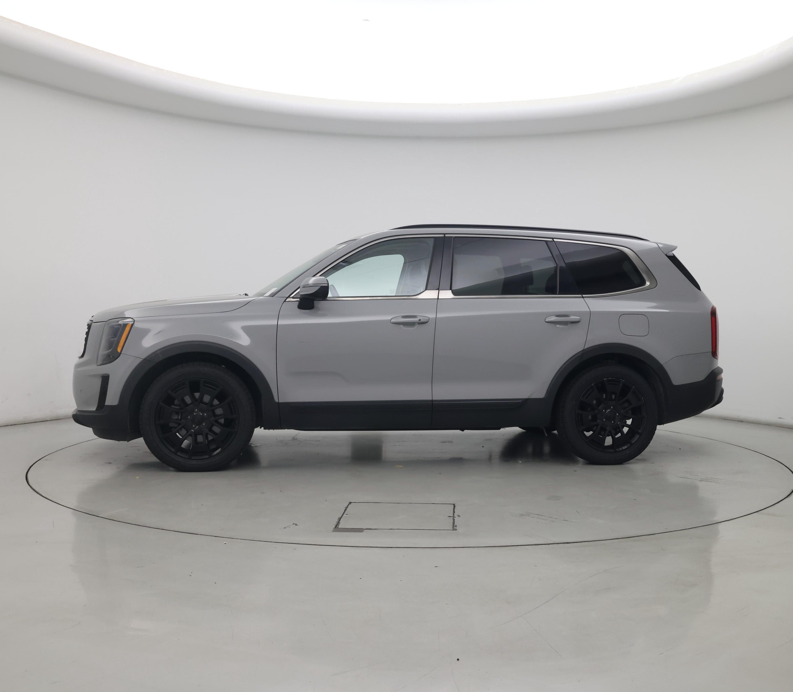 Thumbnail: 2021 Kia Telluride - 3