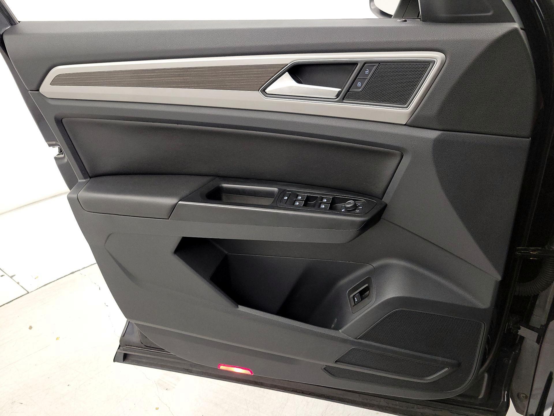 Thumbnail: 2019 Volkswagen Atlas - 12