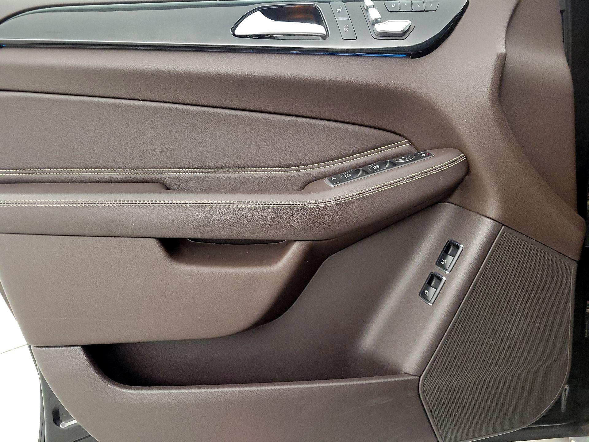 Thumbnail: 2018 Mercedes-Benz GLS - 12