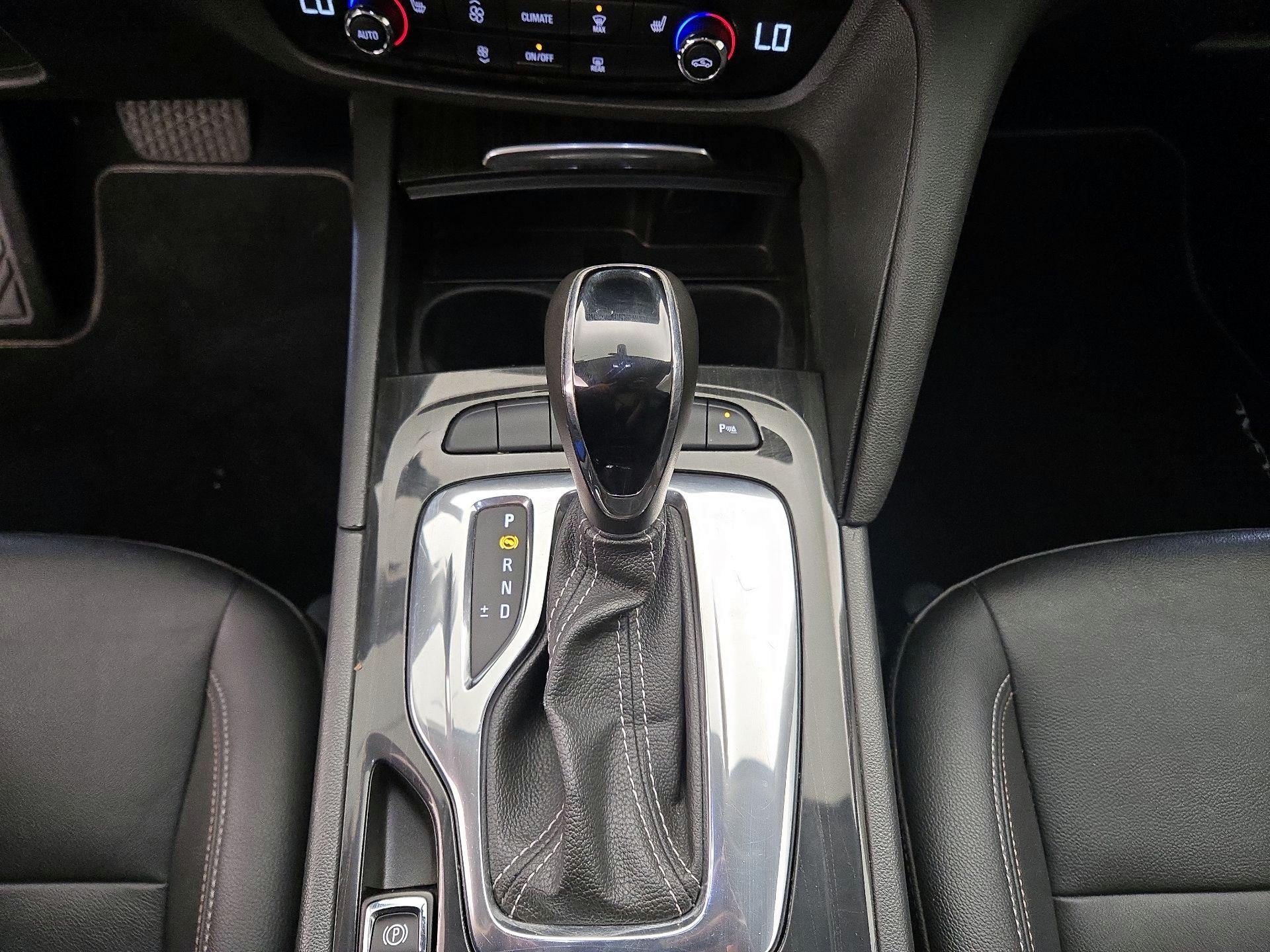 Thumbnail: 2018 Buick Regal - 16