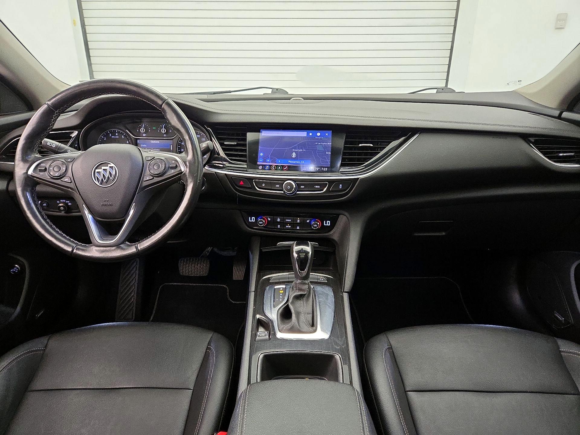 Thumbnail: 2018 Buick Regal - 8