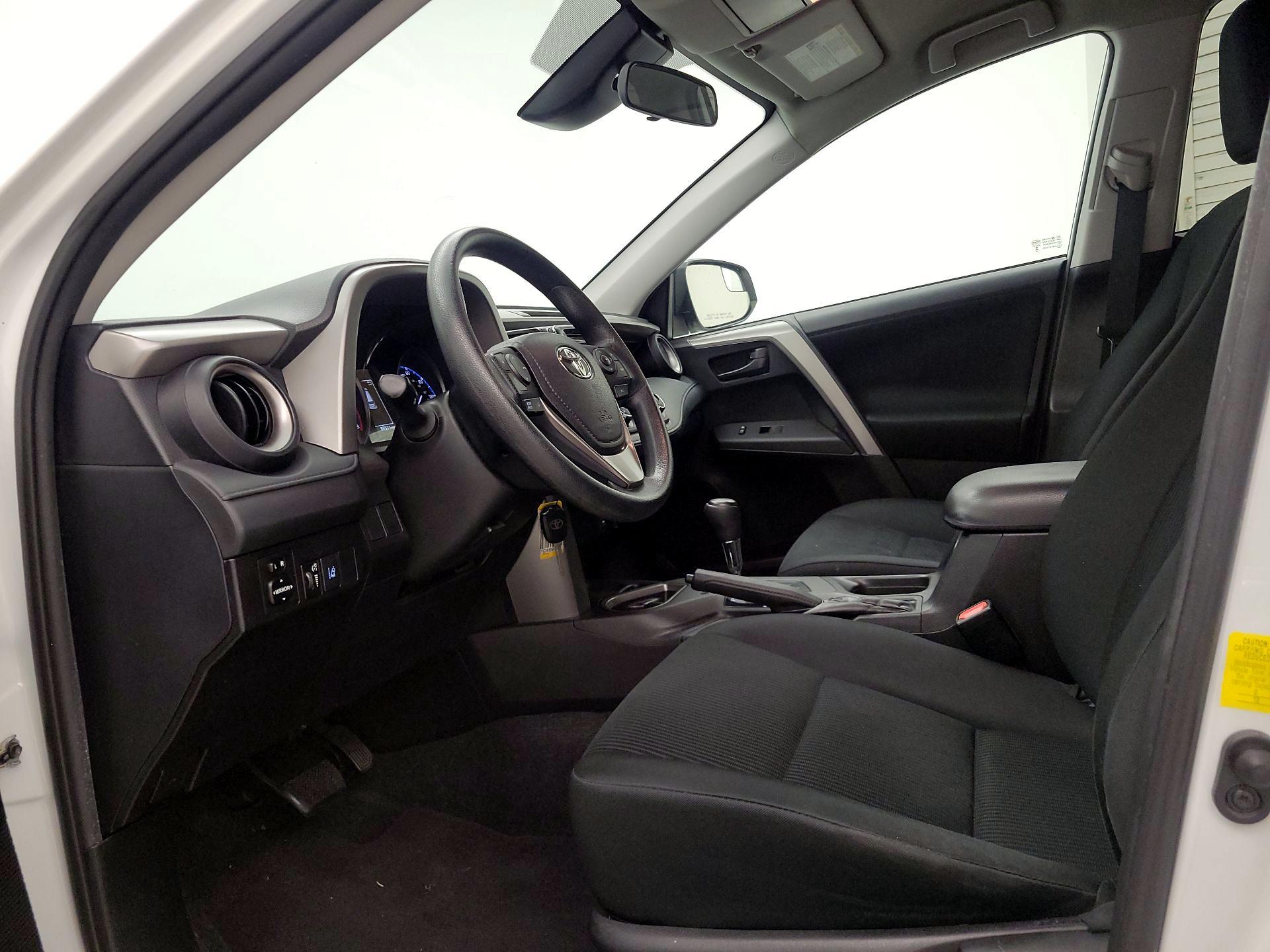 Thumbnail: 2017 Toyota RAV4 - 11