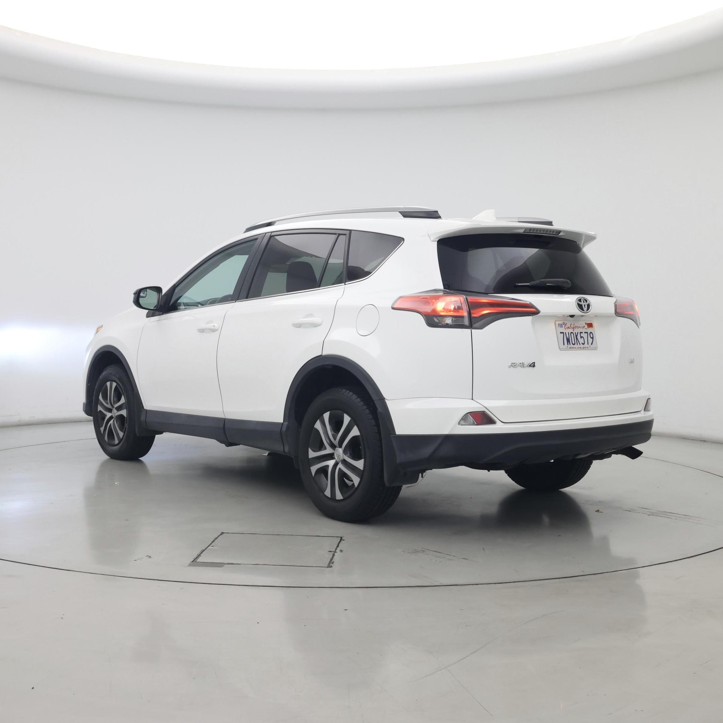 Thumbnail: 2017 Toyota RAV4 - 2