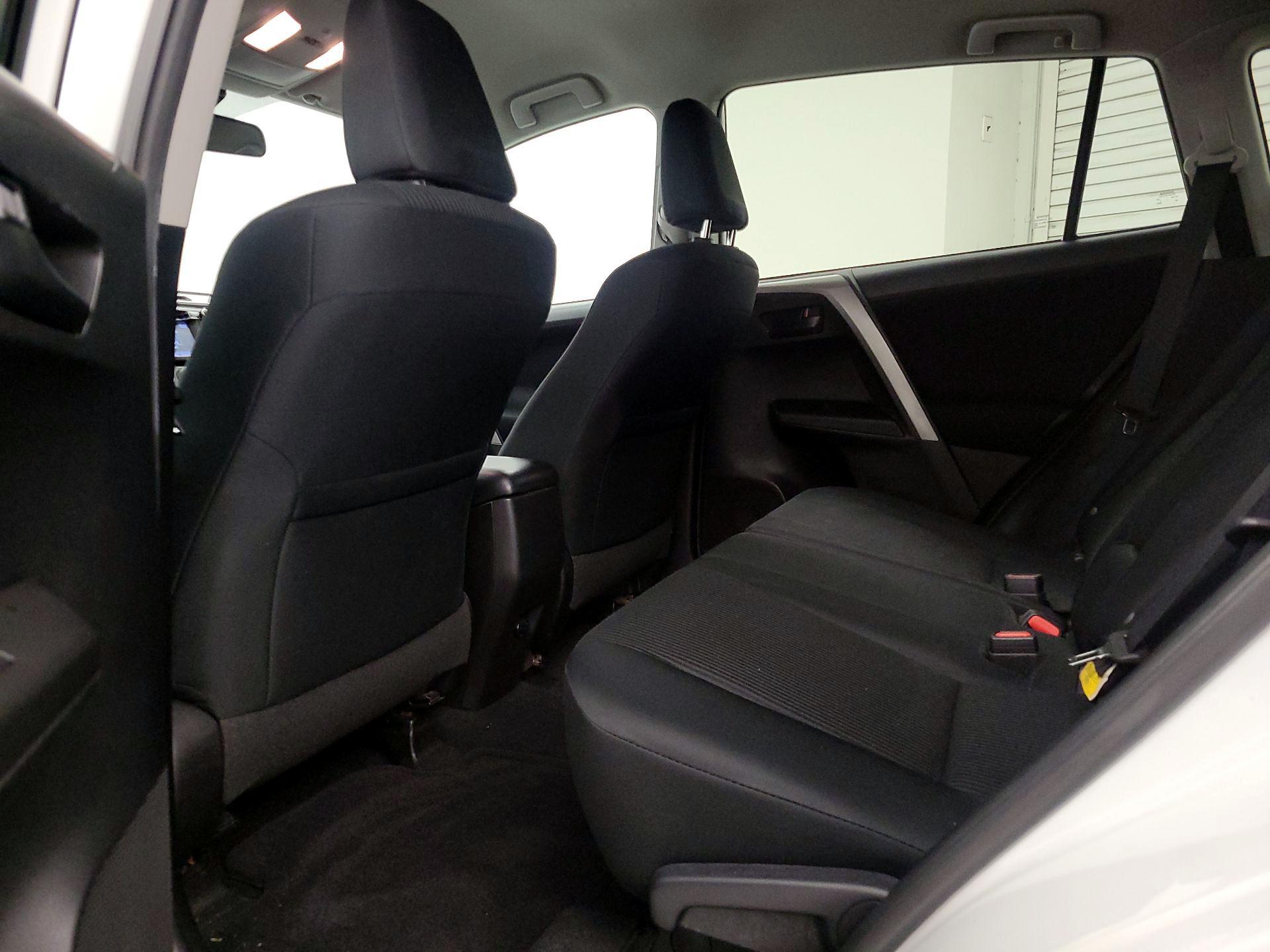 Thumbnail: 2017 Toyota RAV4 - 19
