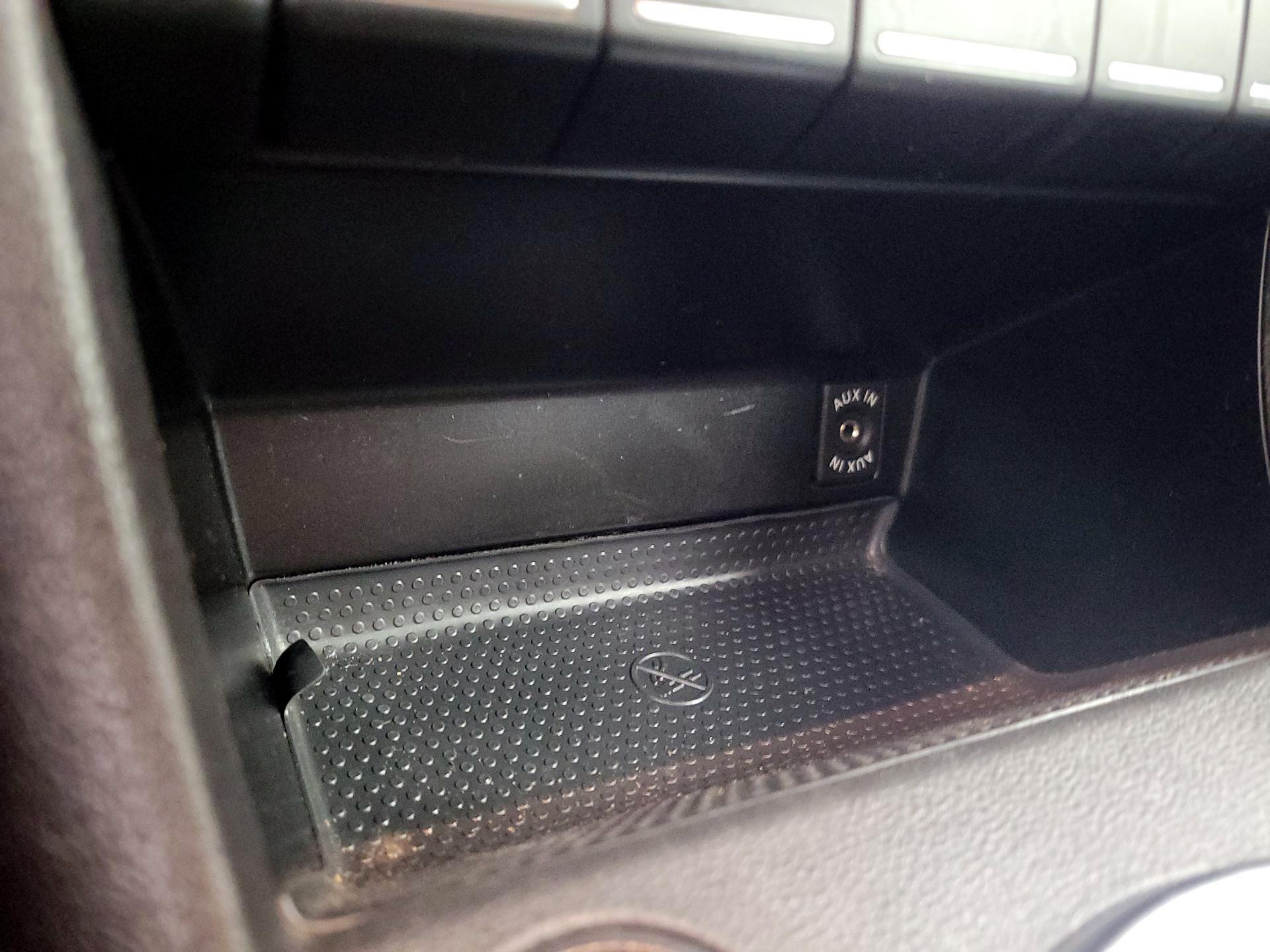 Thumbnail: 2014 Volkswagen Beetle - 17