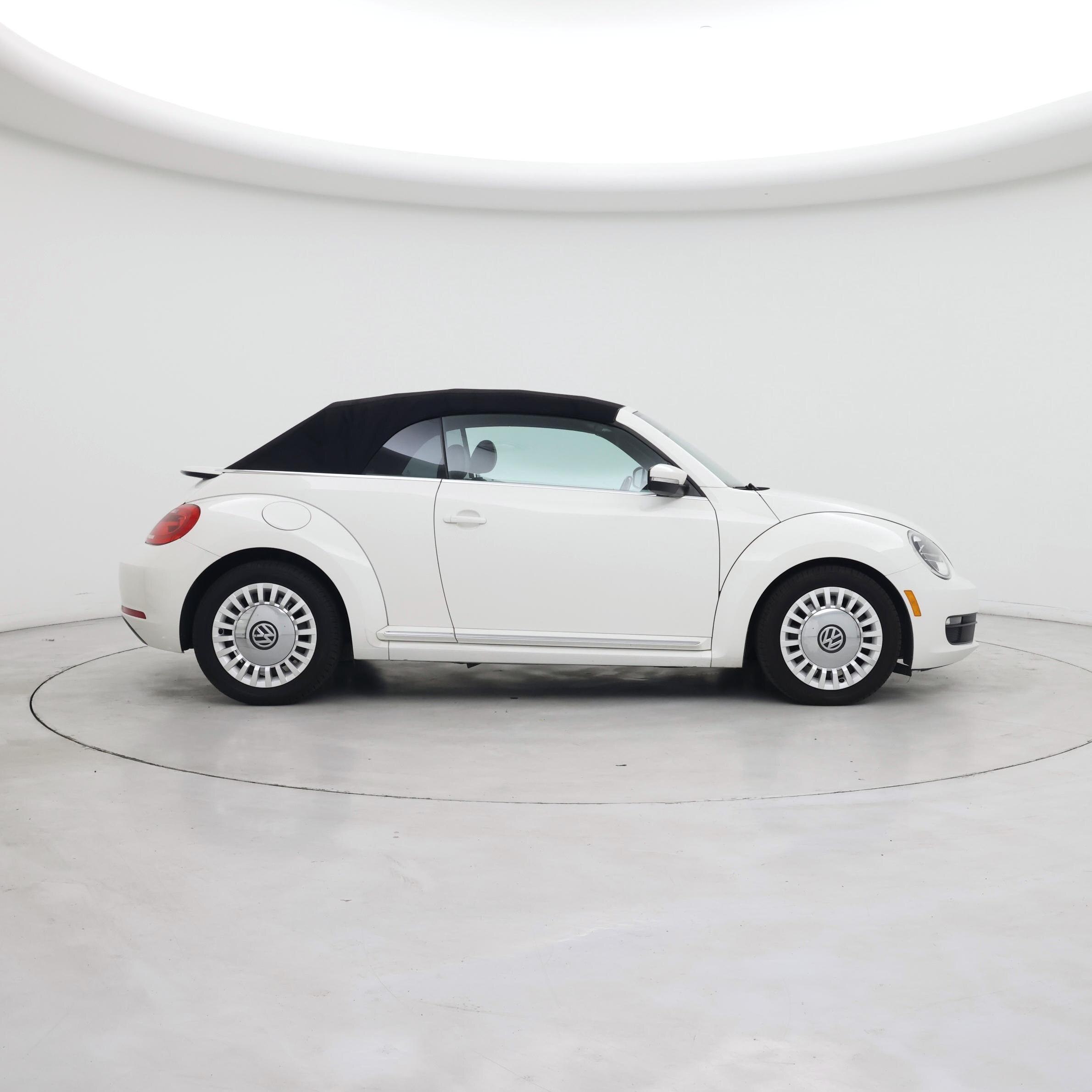 Thumbnail: 2014 Volkswagen Beetle - 7