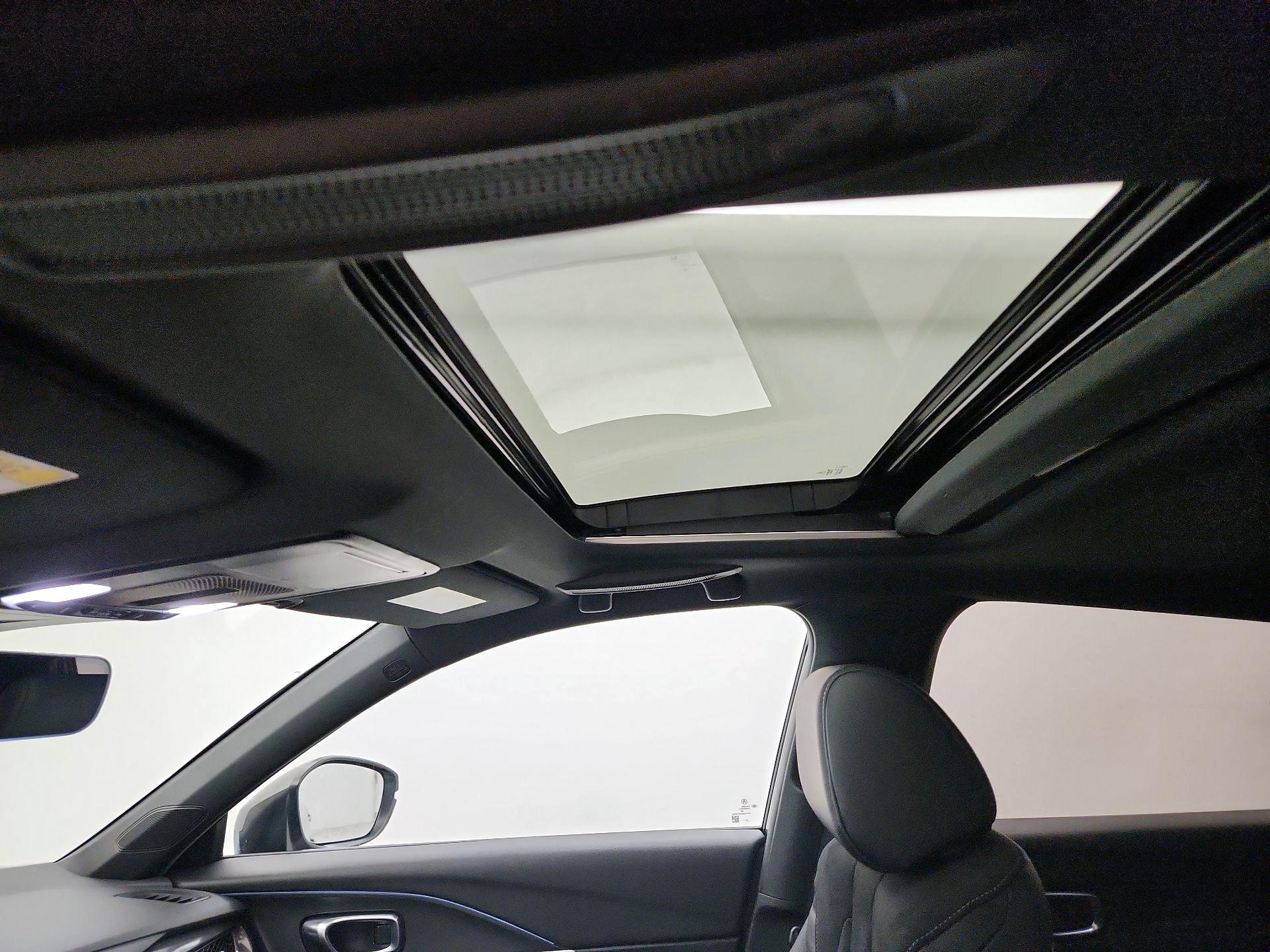 Thumbnail: 2025 Acura Integra - 19