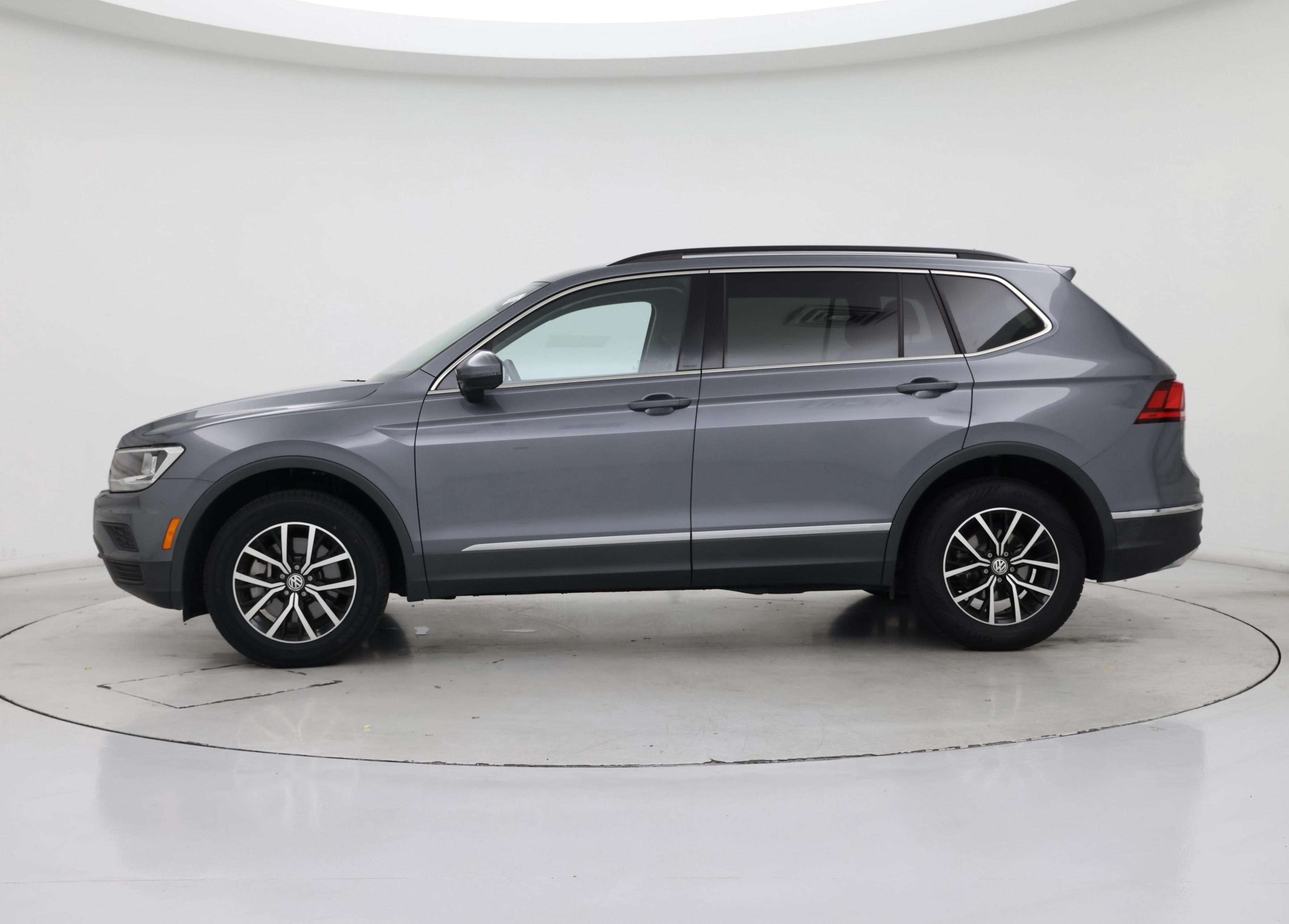 Thumbnail: 2021 Volkswagen Tiguan - 3