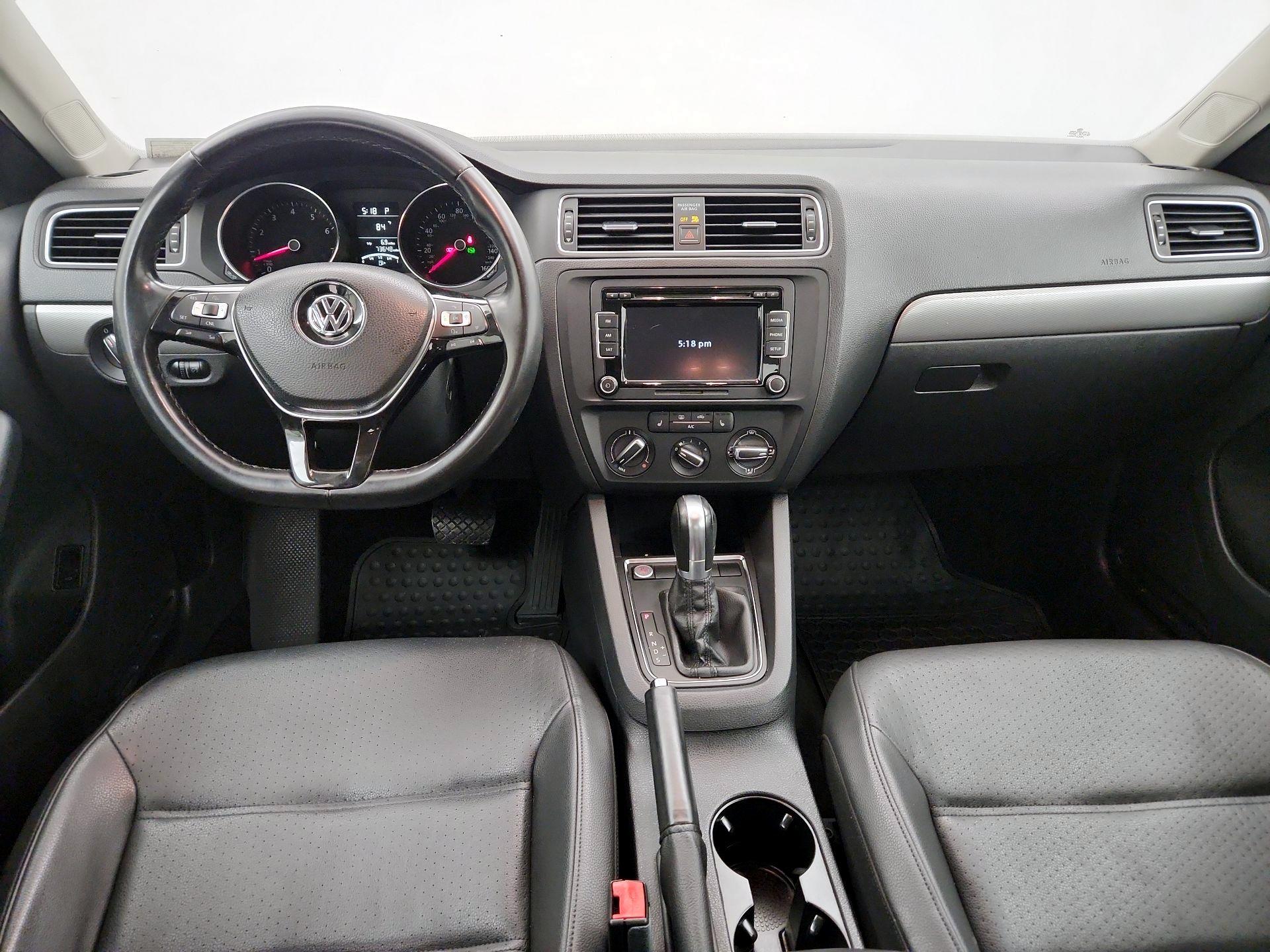 Thumbnail: 2015 Volkswagen Jetta - 9