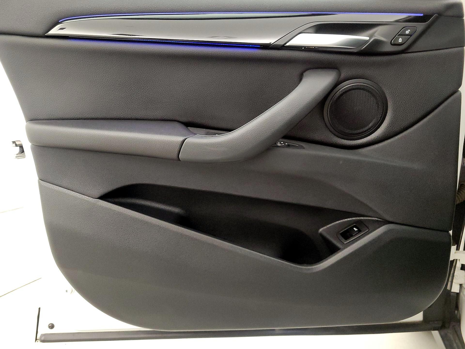 Thumbnail: 2022 BMW X1 - 12