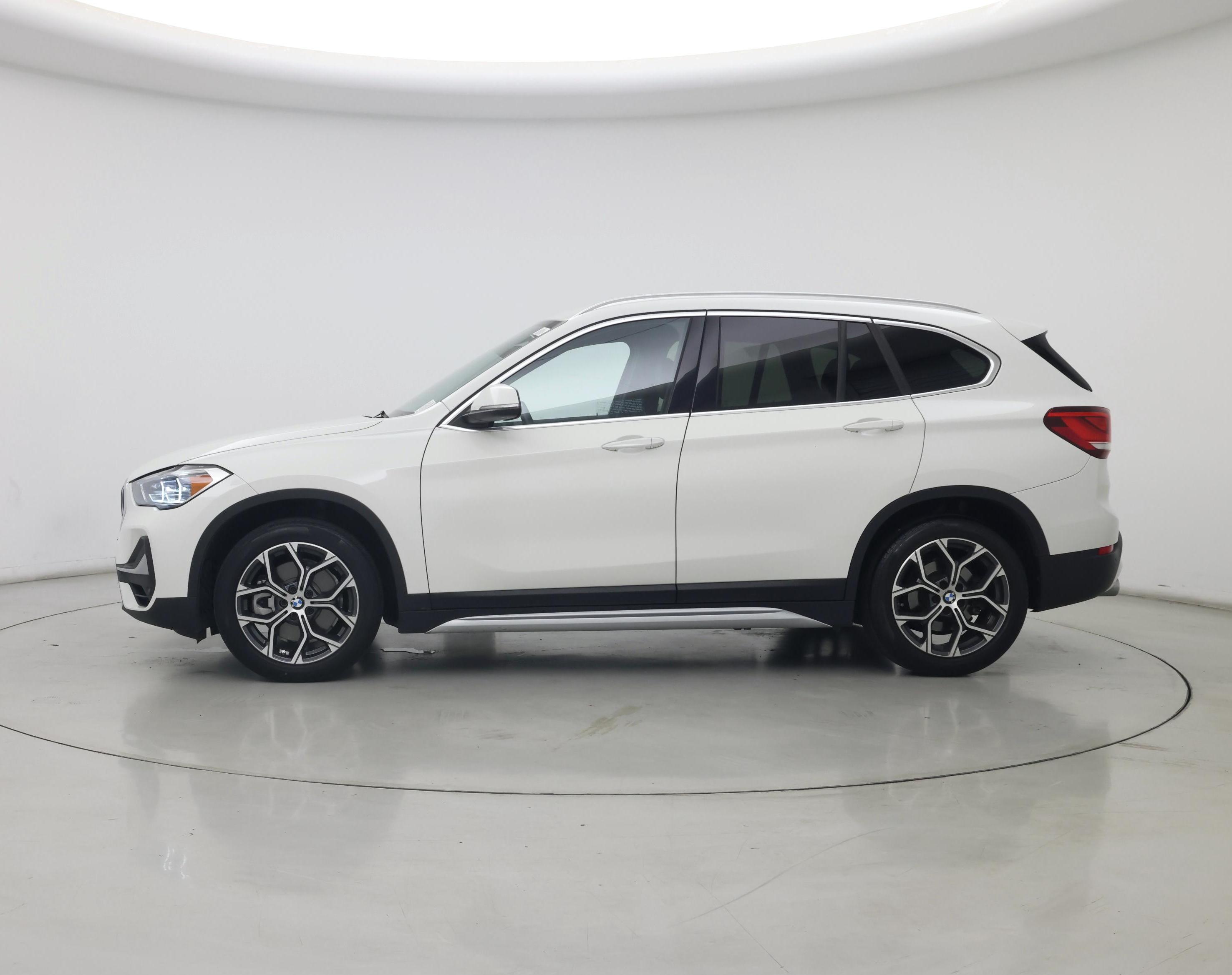 Thumbnail: 2022 BMW X1 - 3